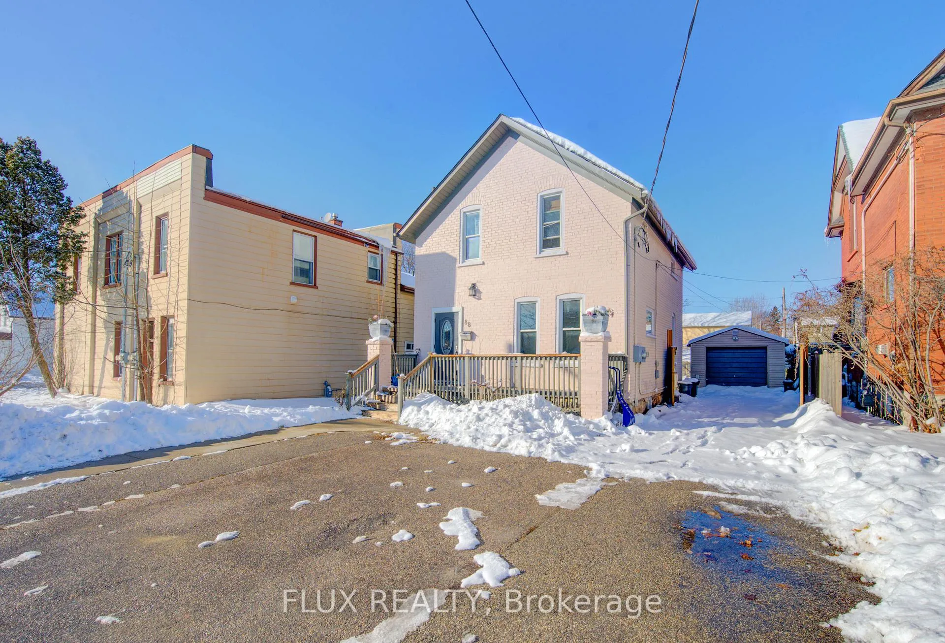 Photo 2 of 88 Wellington Street N, Kitchener, Mount Hope Huron Park — HOMEH