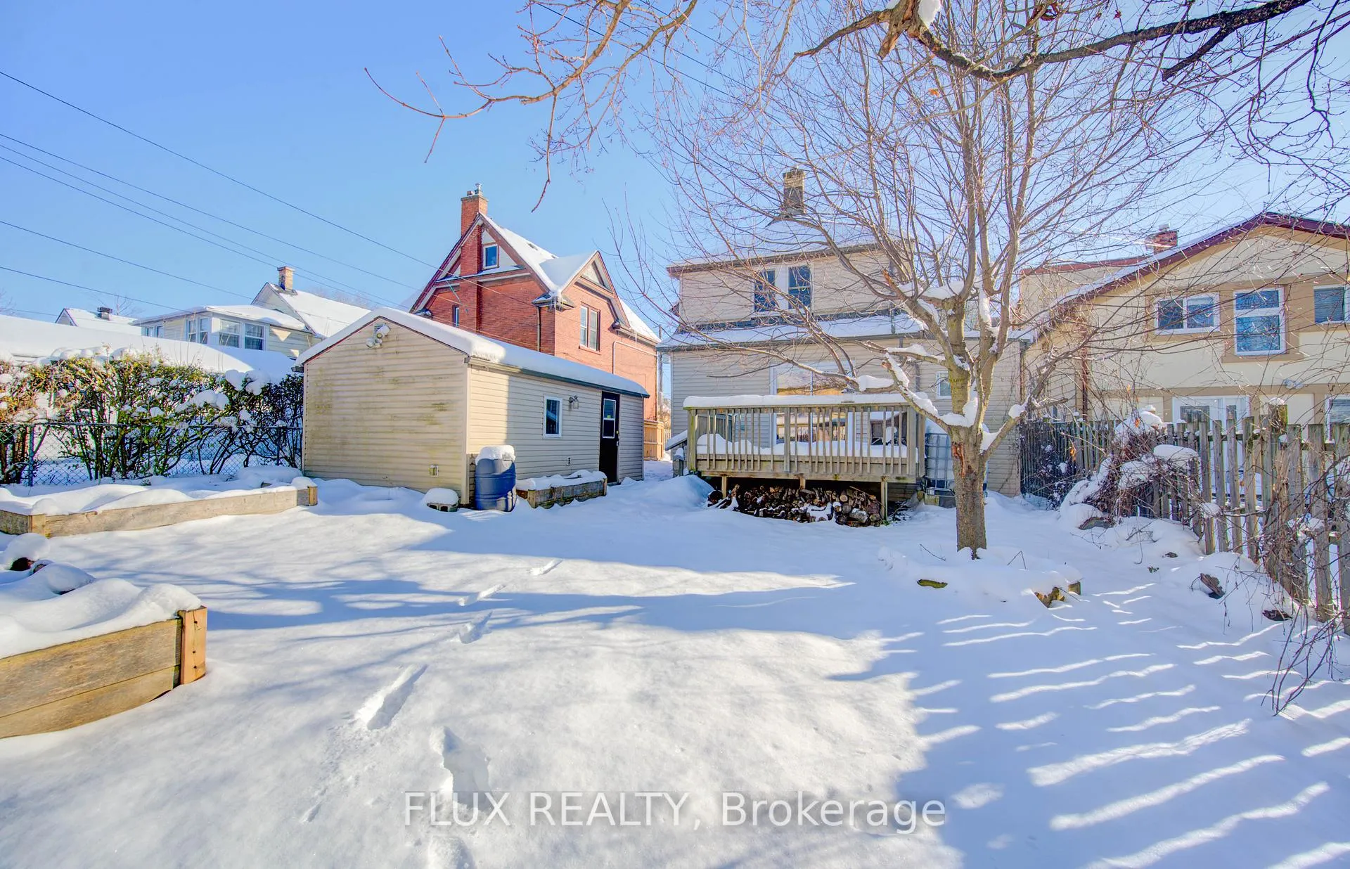 Photo 29 of 88 Wellington Street N, Kitchener, Mount Hope Huron Park — HOMEH