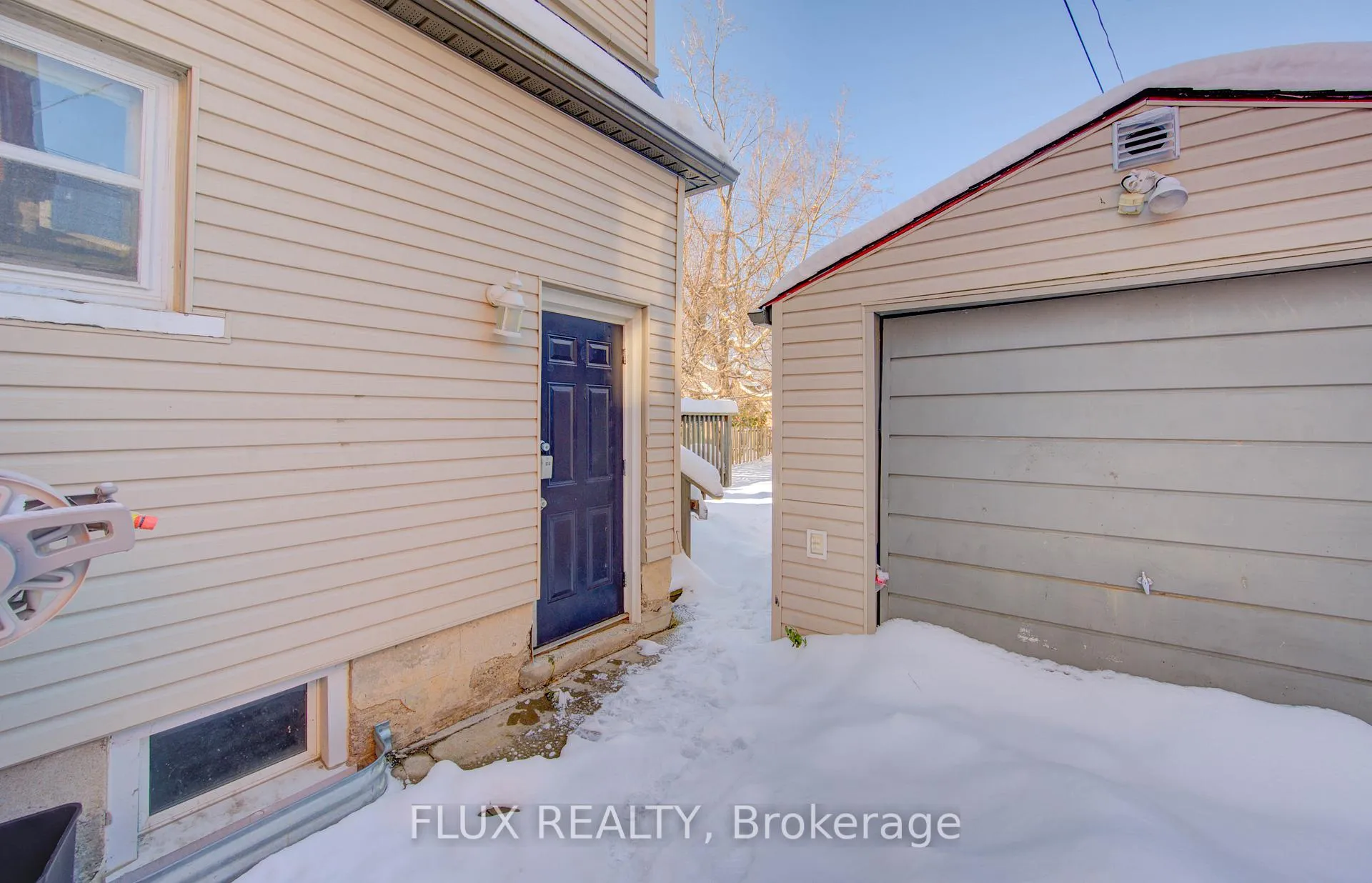 Photo 30 of 88 Wellington Street N, Kitchener, Mount Hope Huron Park — HOMEH