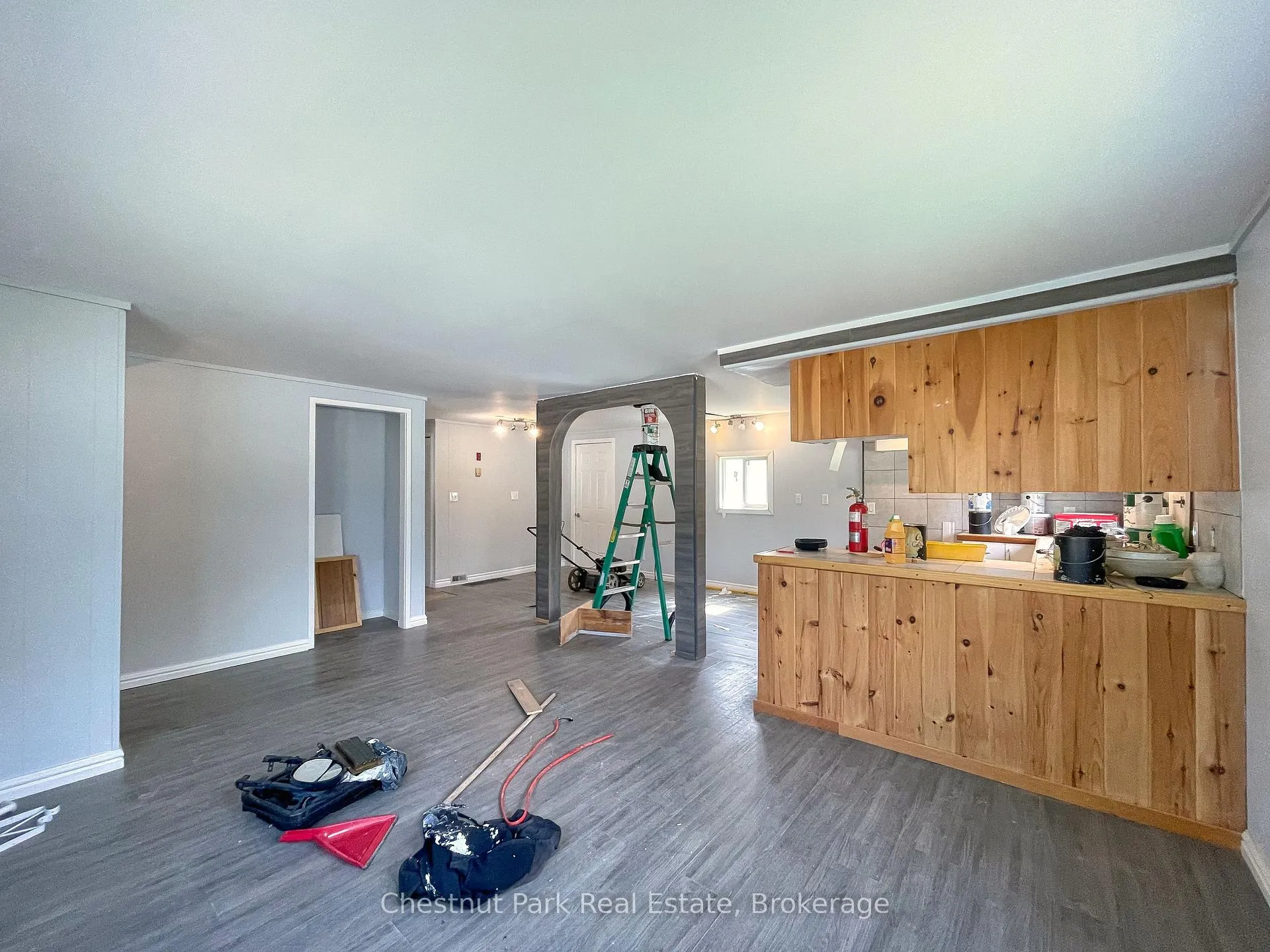 Photo 7 of 383 Thompson Street, Meaford — HOMEH
