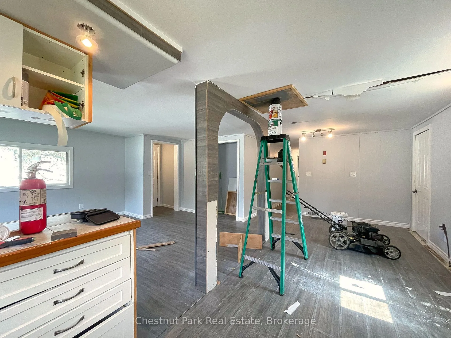 Photo 11 of 383 Thompson Street, Meaford — HOMEH
