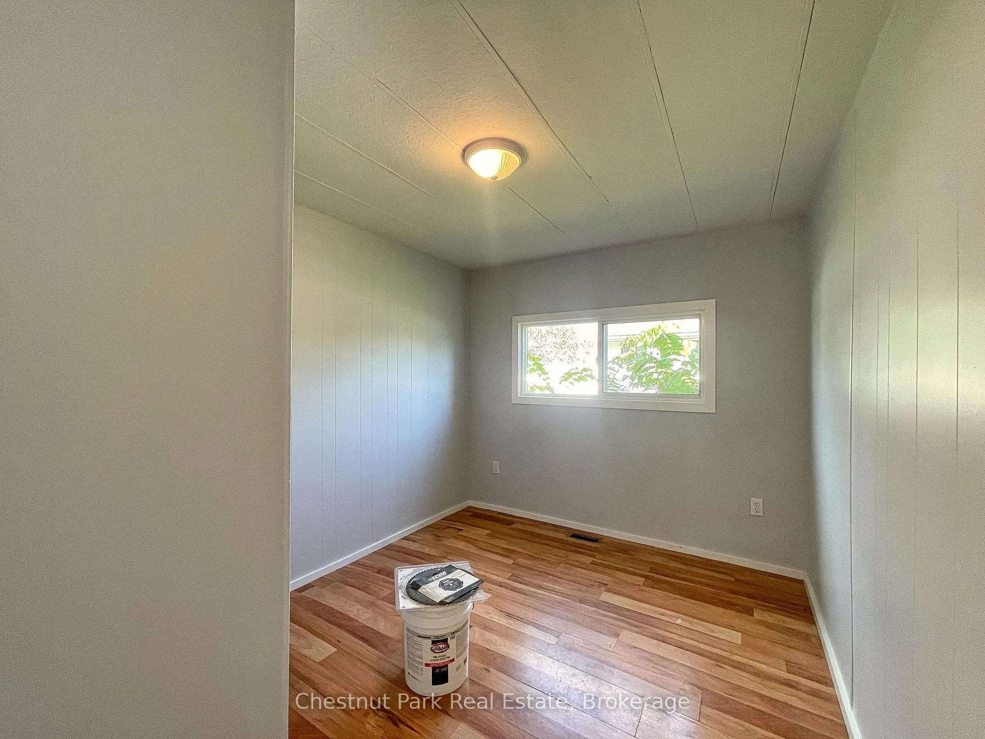 Photo 15 of 383 Thompson Street, Meaford — HOMEH