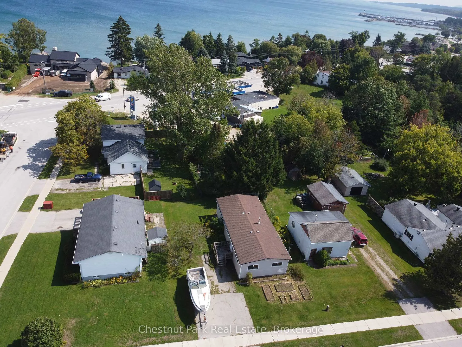 Photo 35 of 383 Thompson Street, Meaford — HOMEH