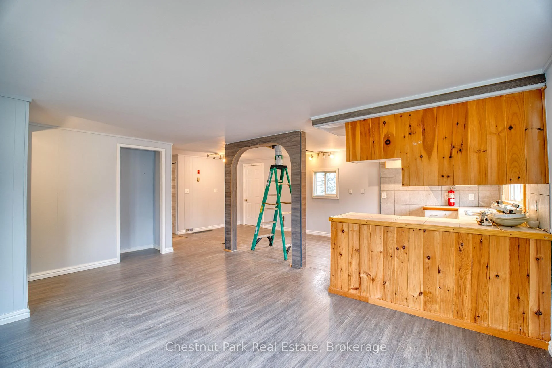 Photo 10 of 383 Thompson Street, Meaford — HOMEH
