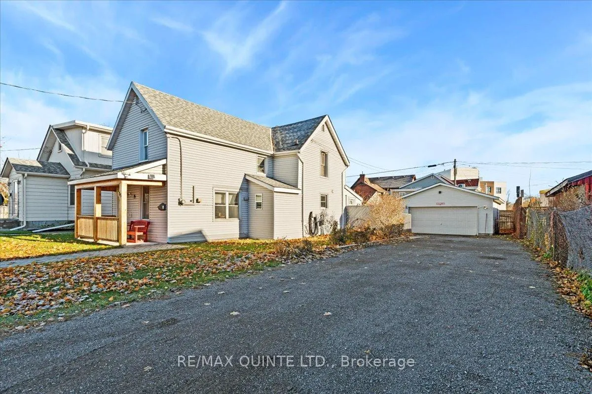 Photo 2 of 15 Gordon Street, Belleville, Belleville Ward — HOMEH