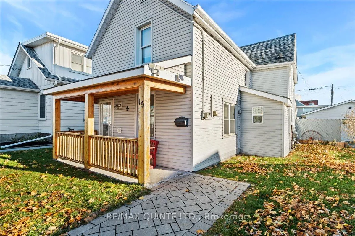 Photo 4 of 15 Gordon Street, Belleville, Belleville Ward — HOMEH