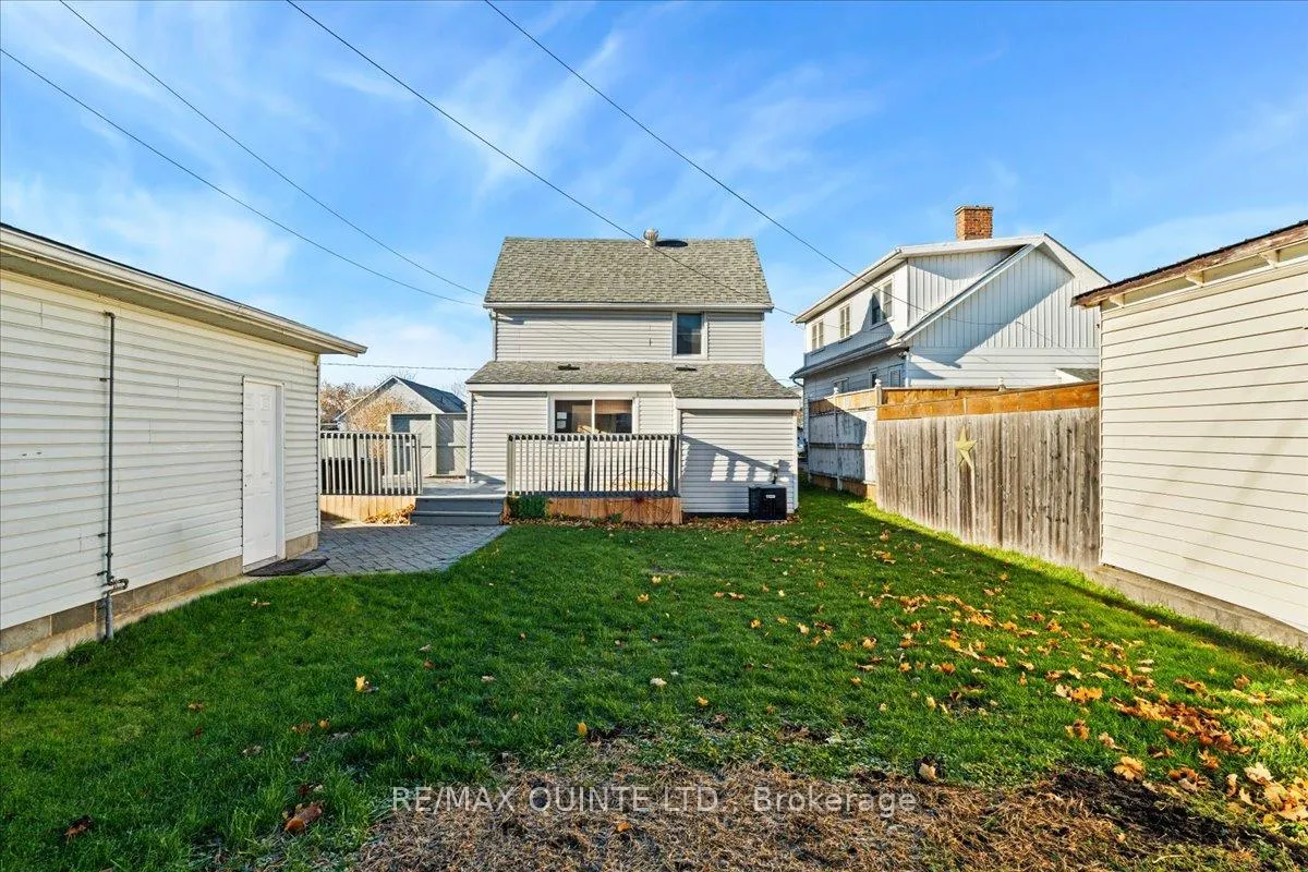 Photo 7 of 15 Gordon Street, Belleville, Belleville Ward — HOMEH
