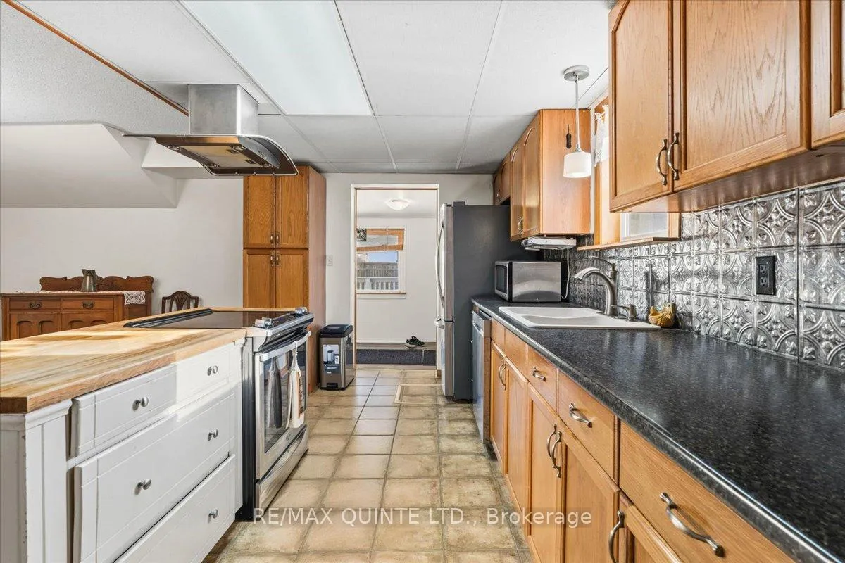 Photo 15 of 15 Gordon Street, Belleville, Belleville Ward — HOMEH