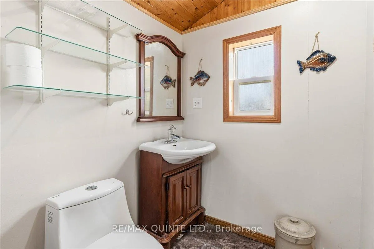 Photo 16 of 15 Gordon Street, Belleville, Belleville Ward — HOMEH