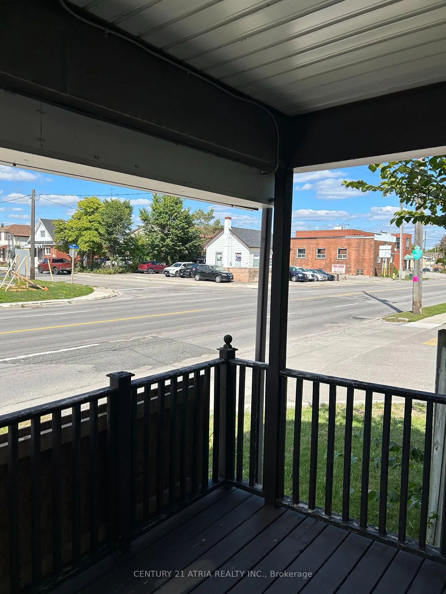Photo 4 of 41 Bloor Street E, Oshawa, Lakeview — HOMEH