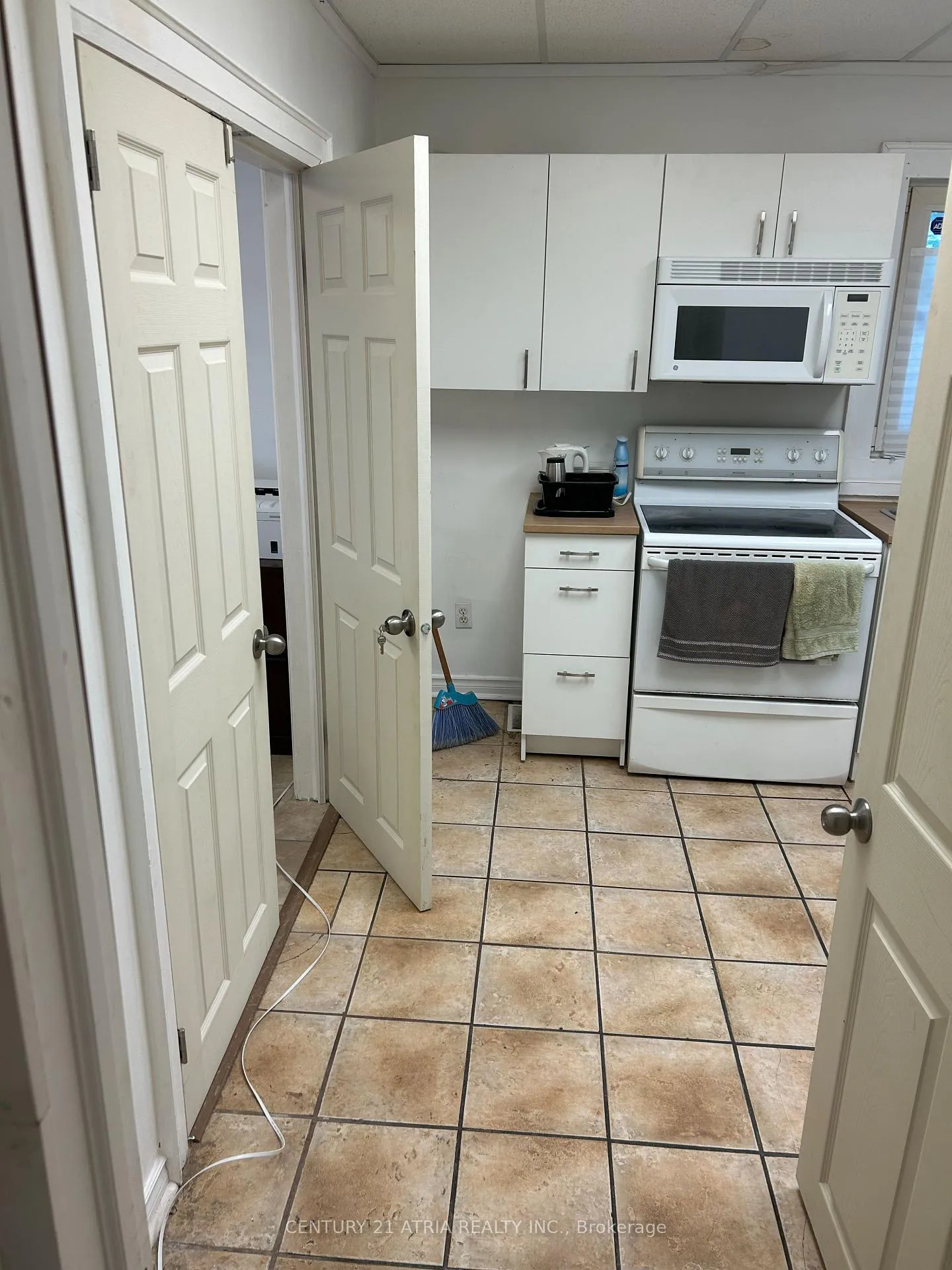 Photo 19 of 41 Bloor Street E, Oshawa, Lakeview — HOMEH