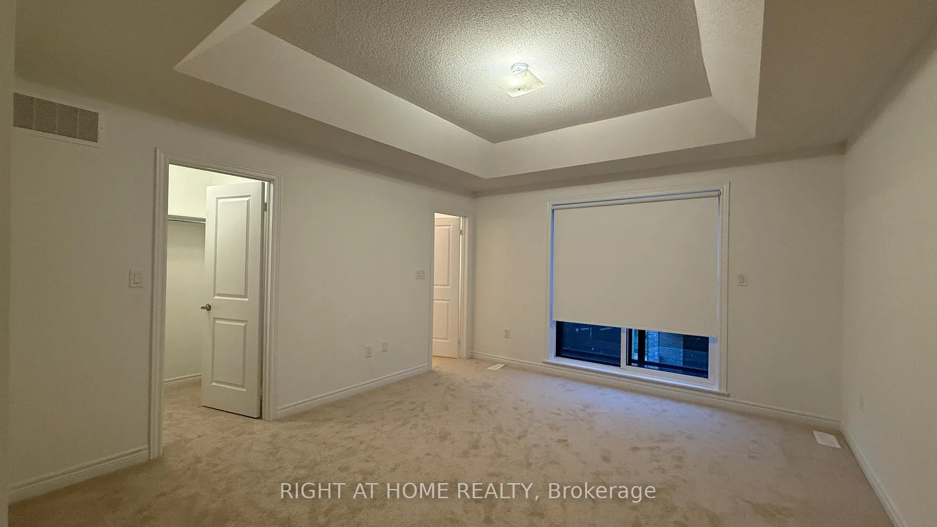 Photo 10 of 19 Steamboat Way, Whitby, Port Whitby — HOMEH