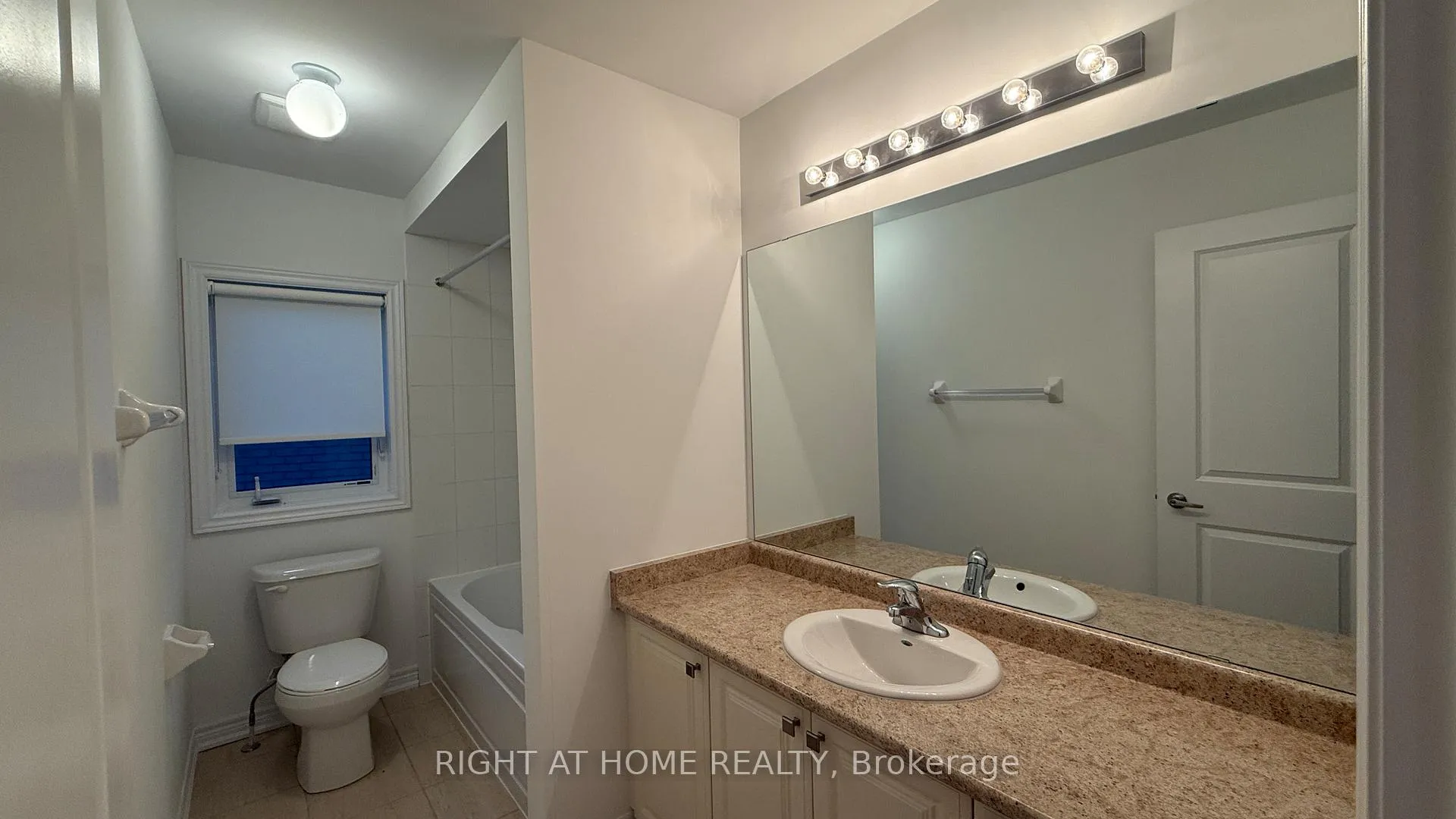 Photo 19 of 19 Steamboat Way, Whitby, Port Whitby — HOMEH