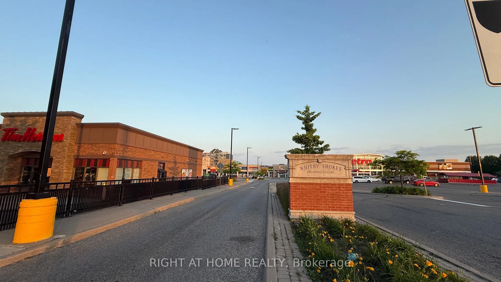 Photo 25 of 19 Steamboat Way, Whitby, Port Whitby — HOMEH