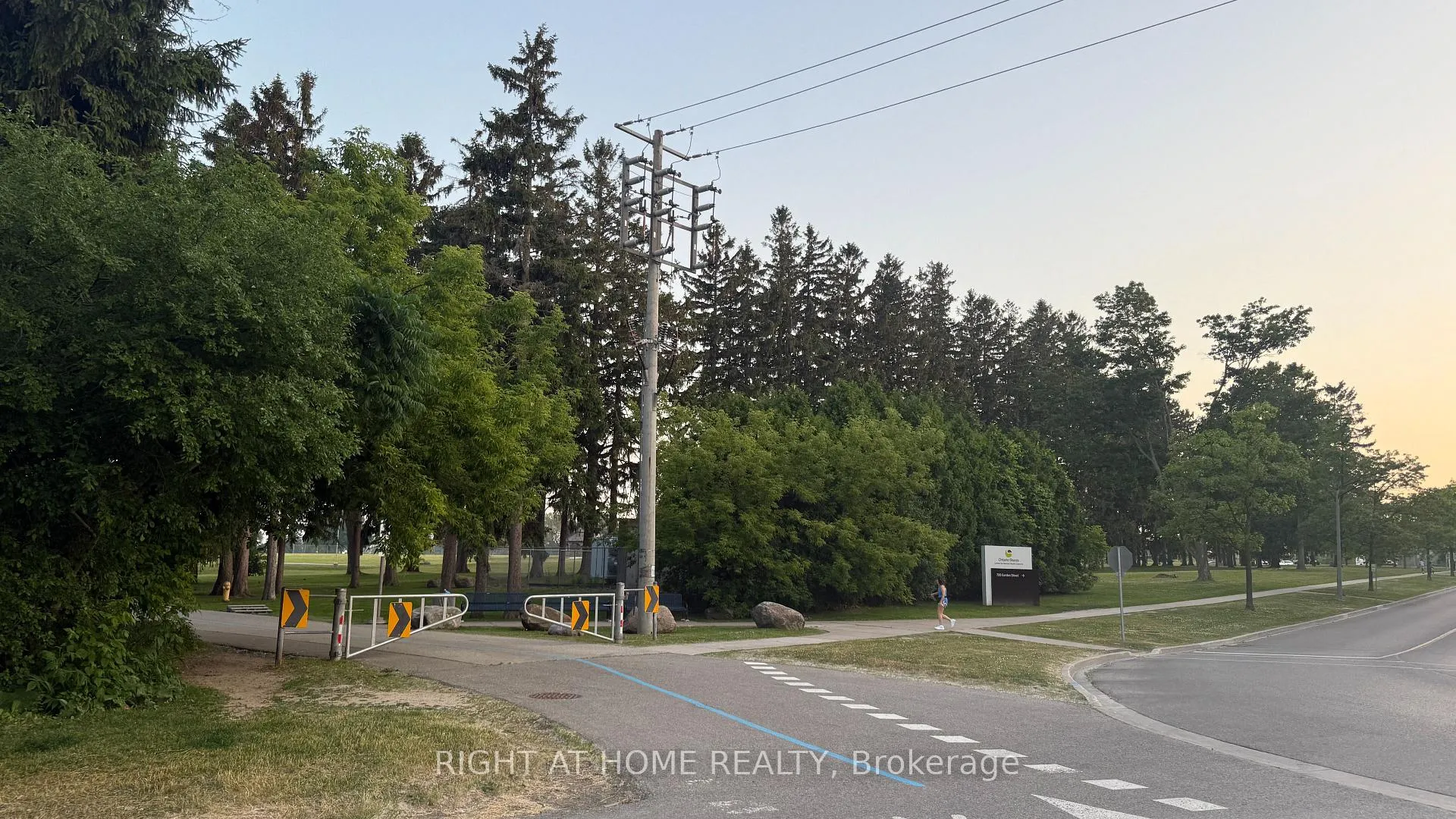 Photo 27 of 19 Steamboat Way, Whitby, Port Whitby — HOMEH