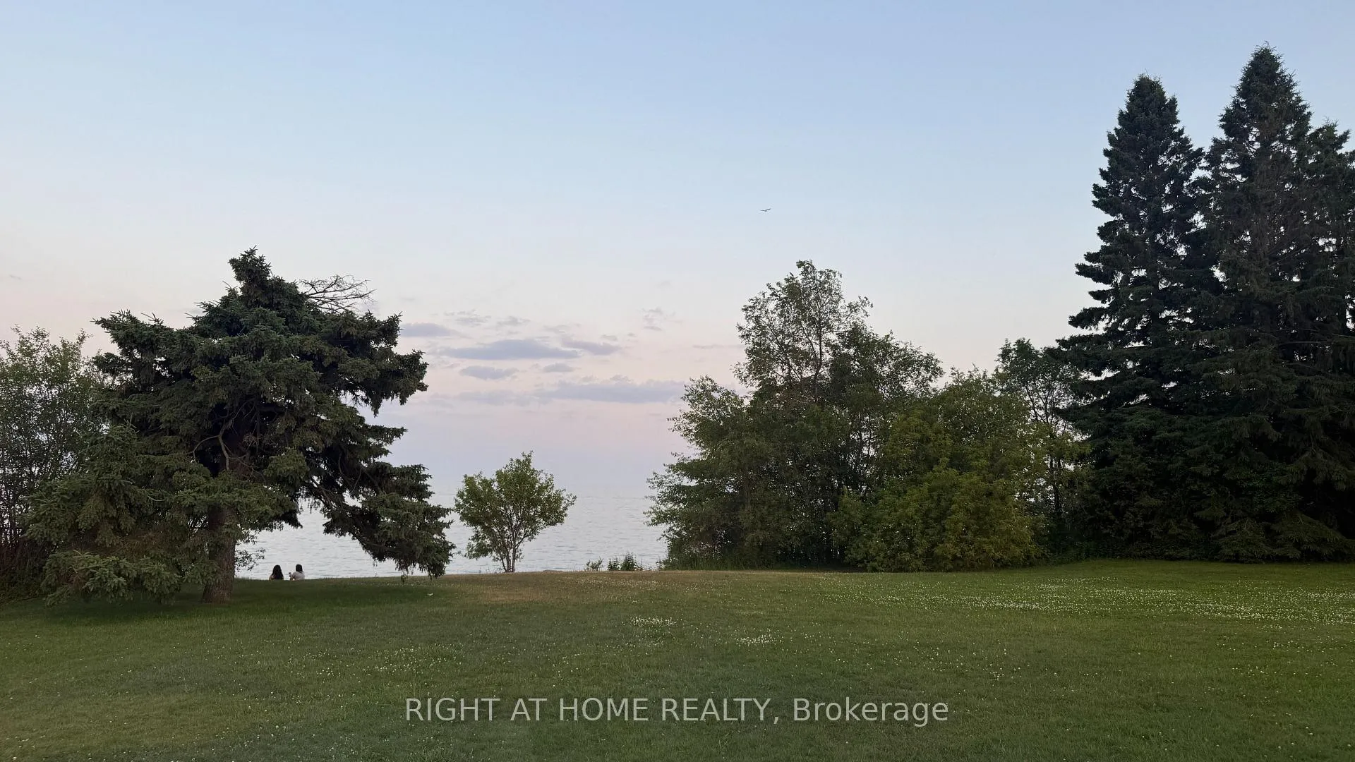 Photo 29 of 19 Steamboat Way, Whitby, Port Whitby — HOMEH