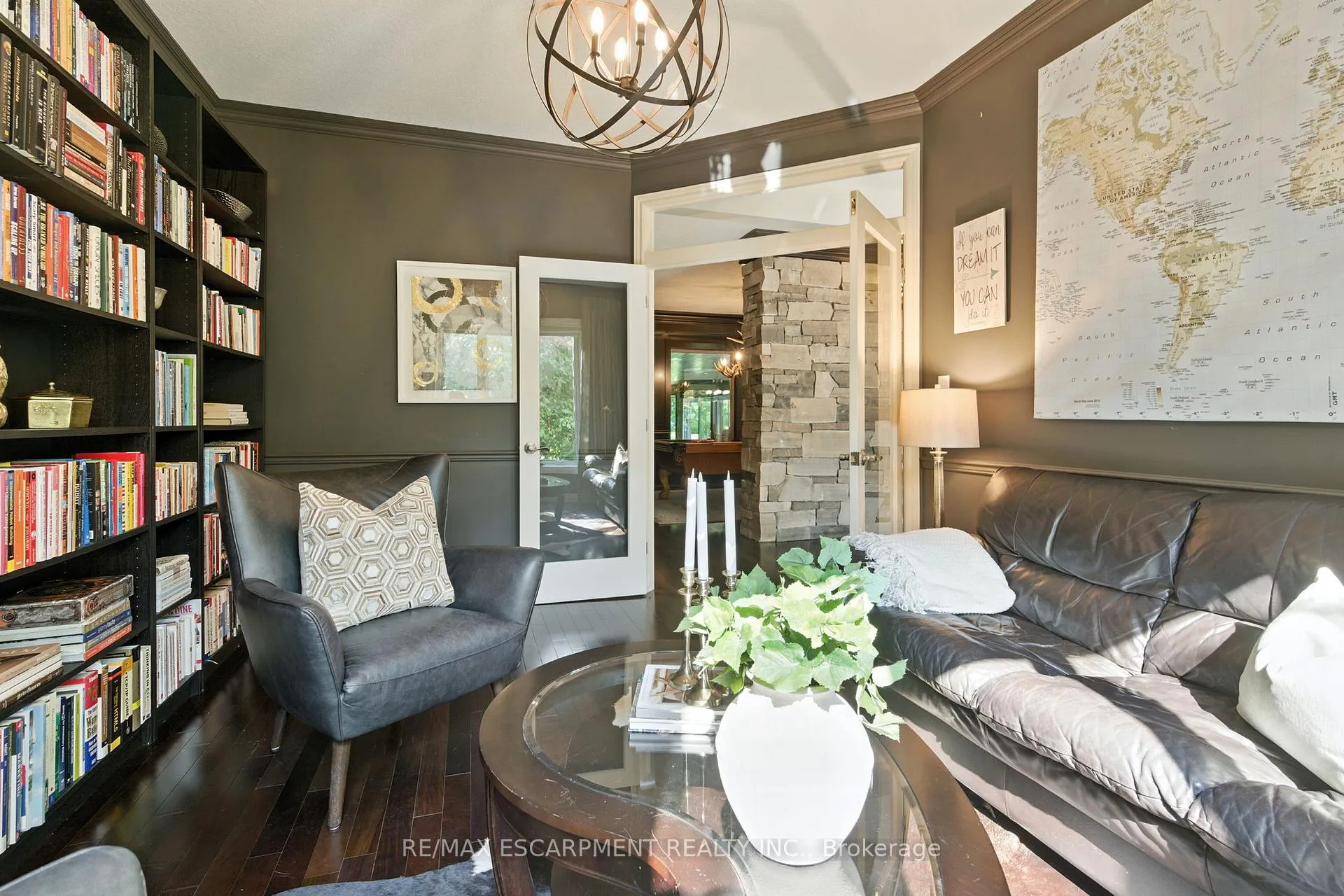 Photo 12 of 26 Parkshore Place, Hamilton, Rural Flamborough — HOMEH