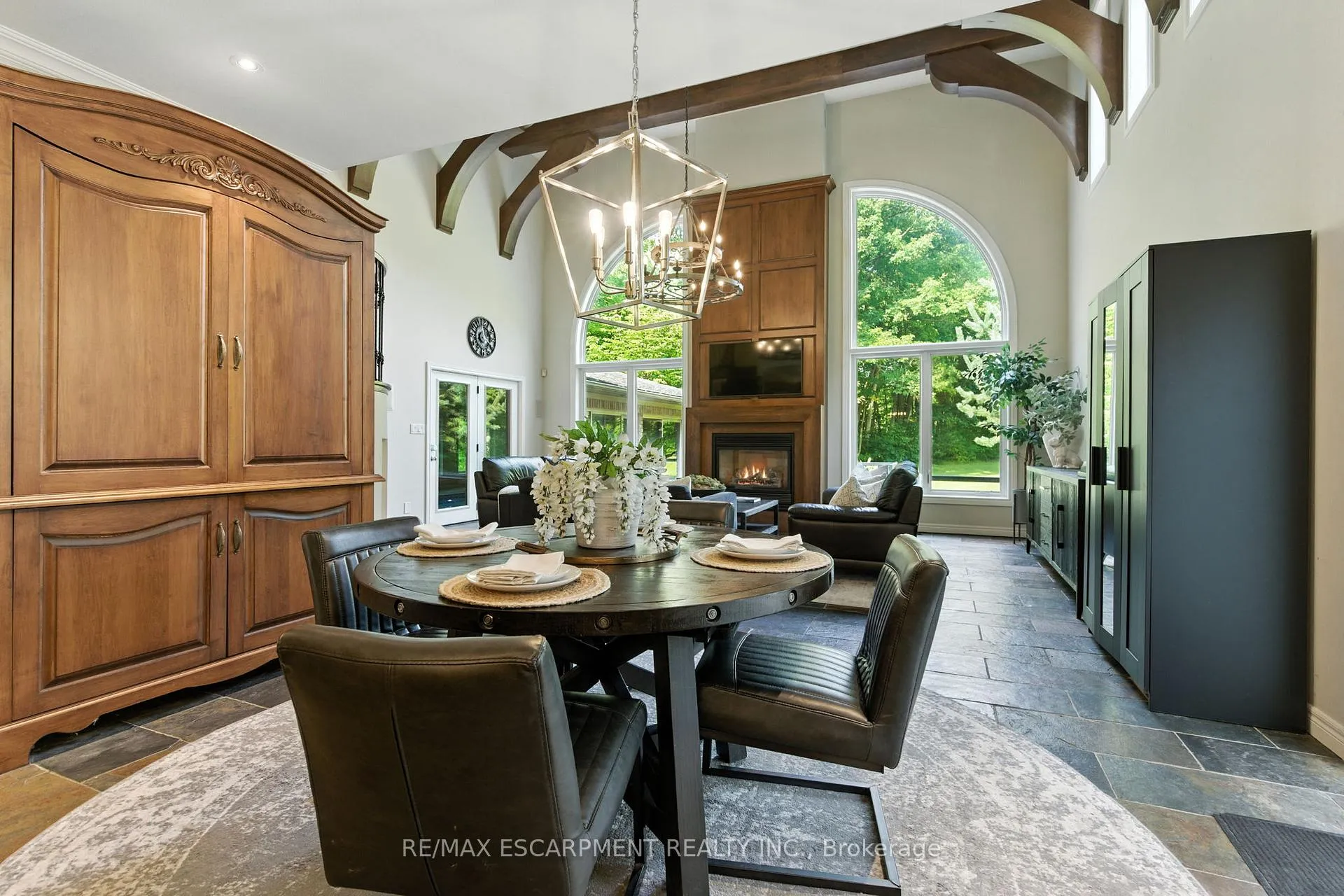 Photo 22 of 26 Parkshore Place, Hamilton, Rural Flamborough — HOMEH