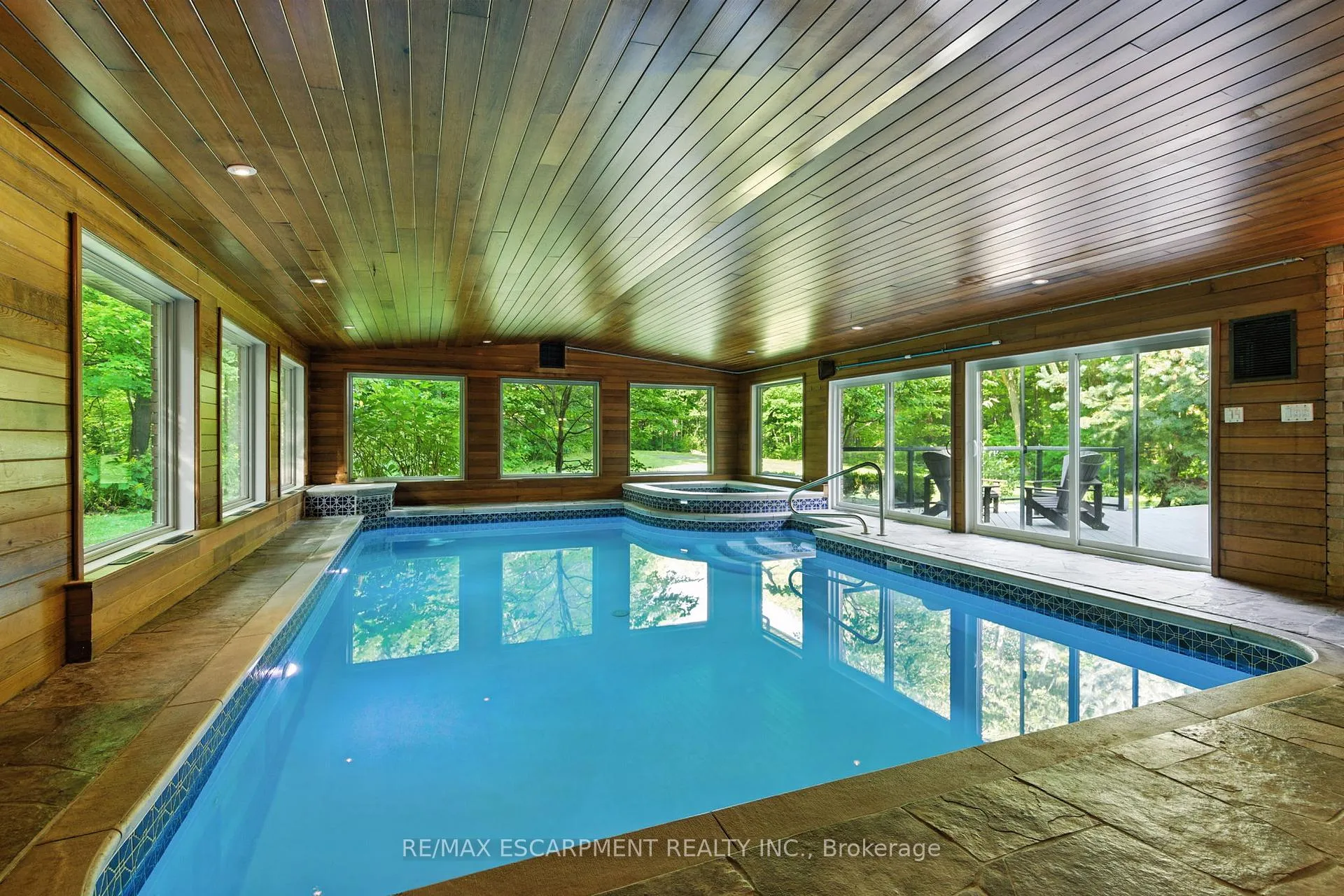 Photo 35 of 26 Parkshore Place, Hamilton, Rural Flamborough — HOMEH