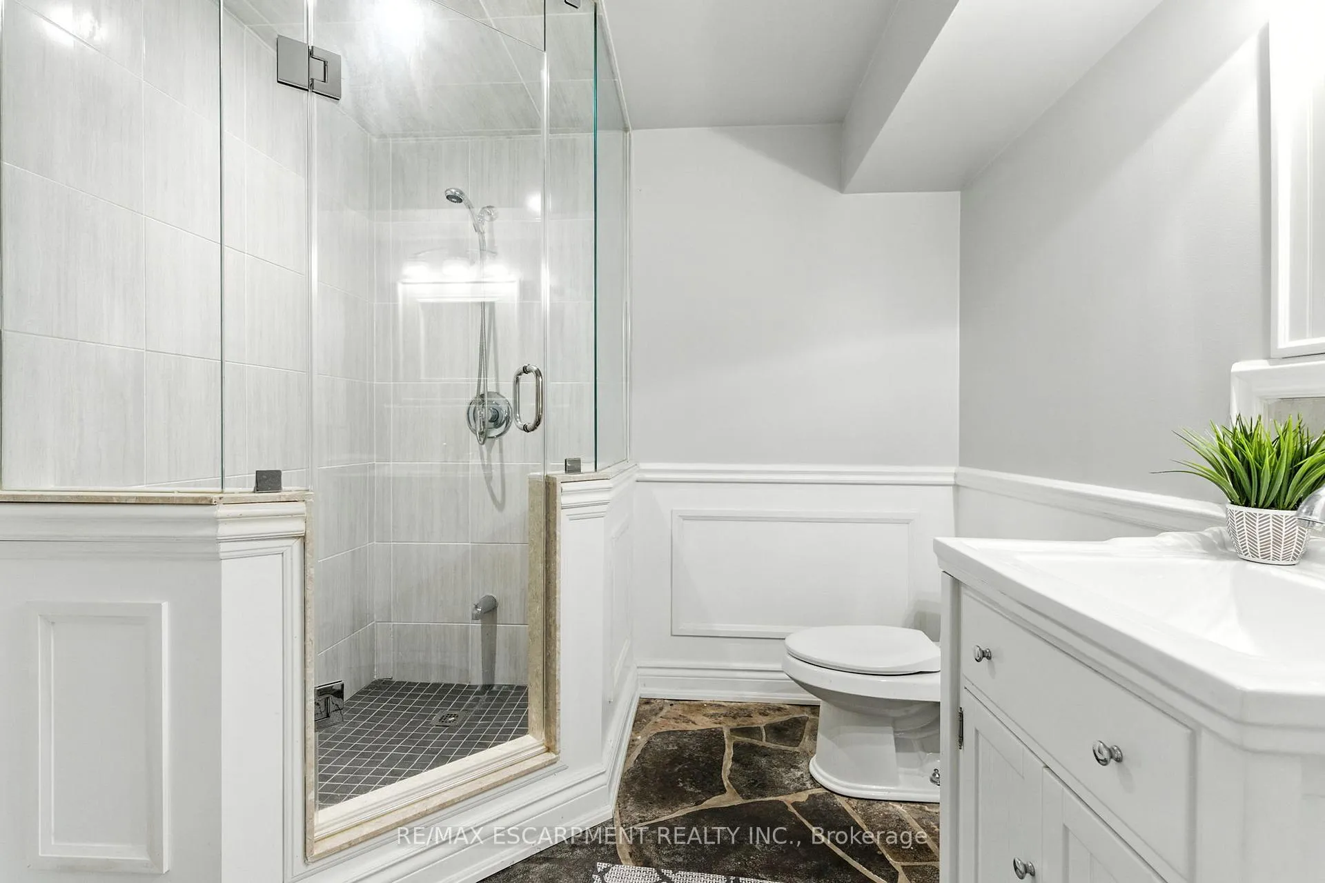 Photo 41 of 26 Parkshore Place, Hamilton, Rural Flamborough — HOMEH