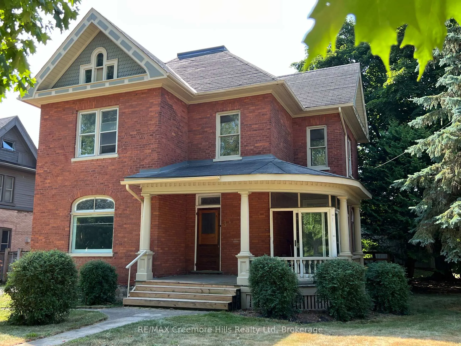 Photo 3 of 3 Wellington Street E, Clearview, Creemore — HOMEH