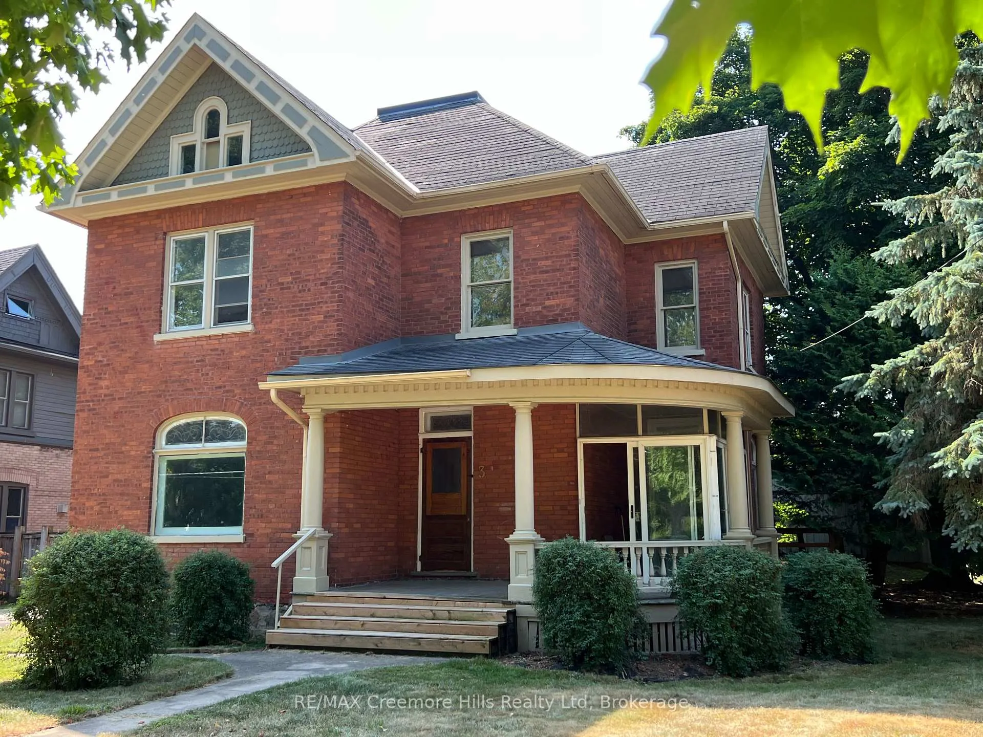 Photo 4 of 3 Wellington Street E, Clearview, Creemore — HOMEH