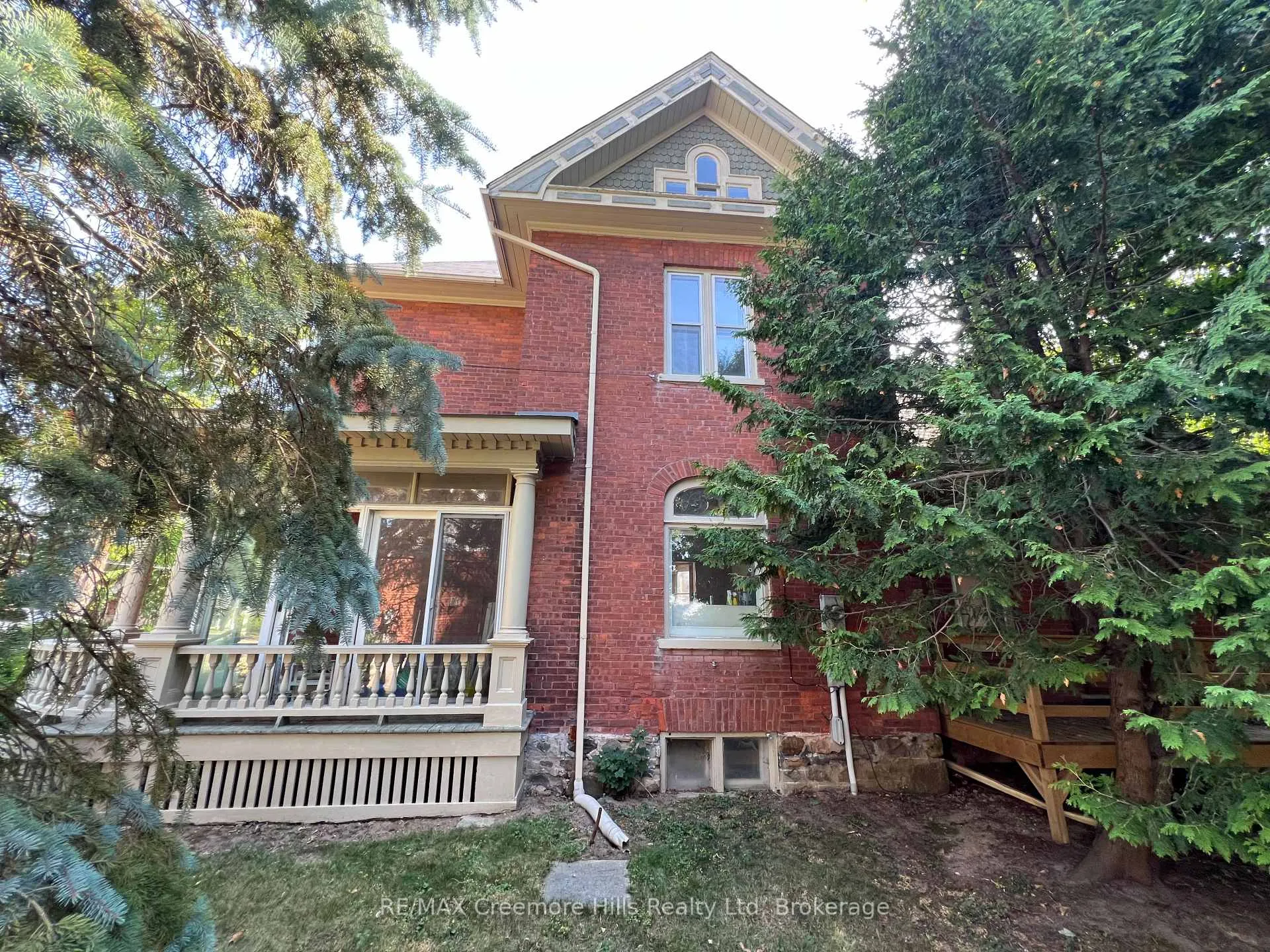 Photo 5 of 3 Wellington Street E, Clearview, Creemore — HOMEH