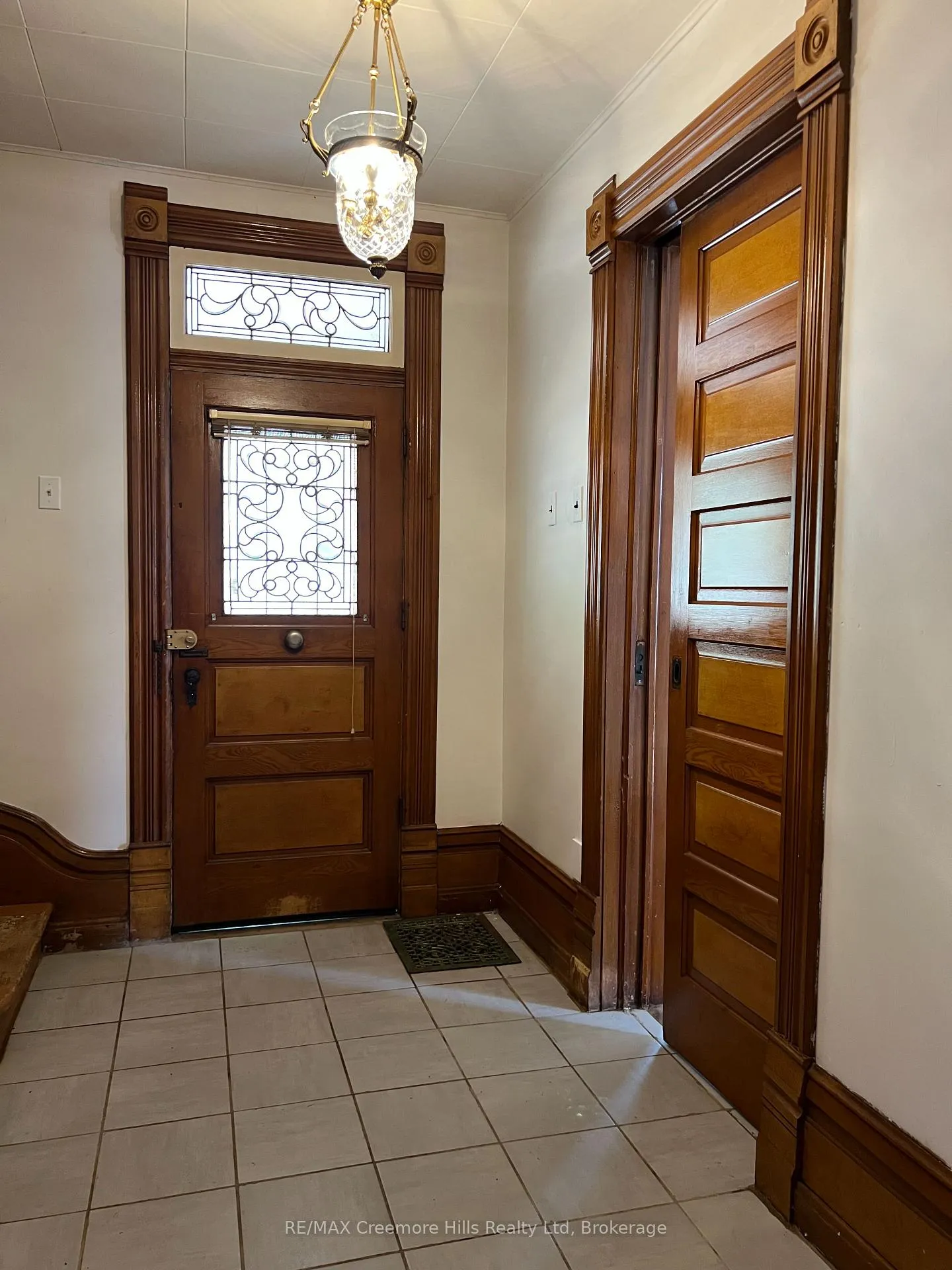 Photo 13 of 3 Wellington Street E, Clearview, Creemore — HOMEH
