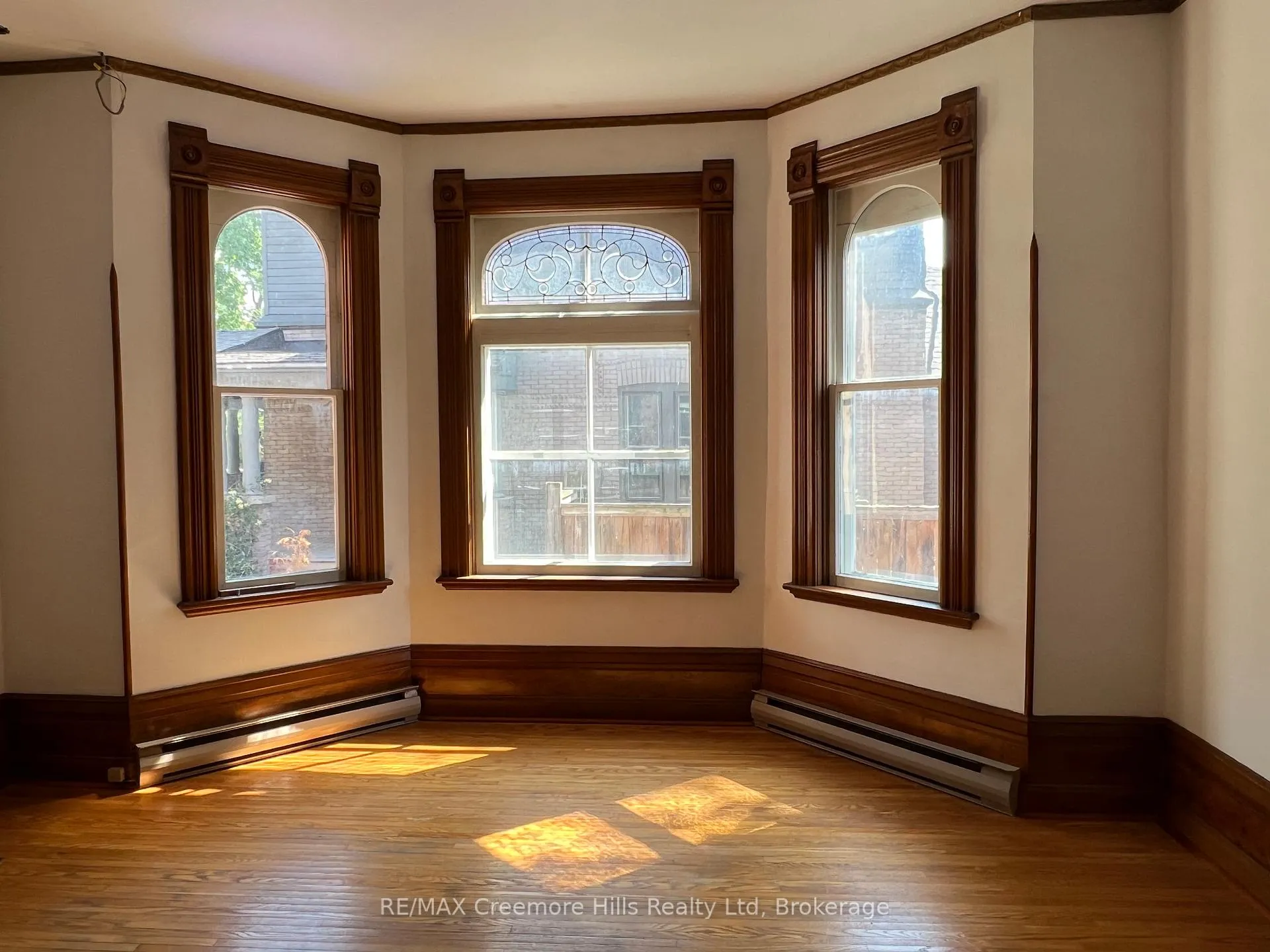 Photo 15 of 3 Wellington Street E, Clearview, Creemore — HOMEH