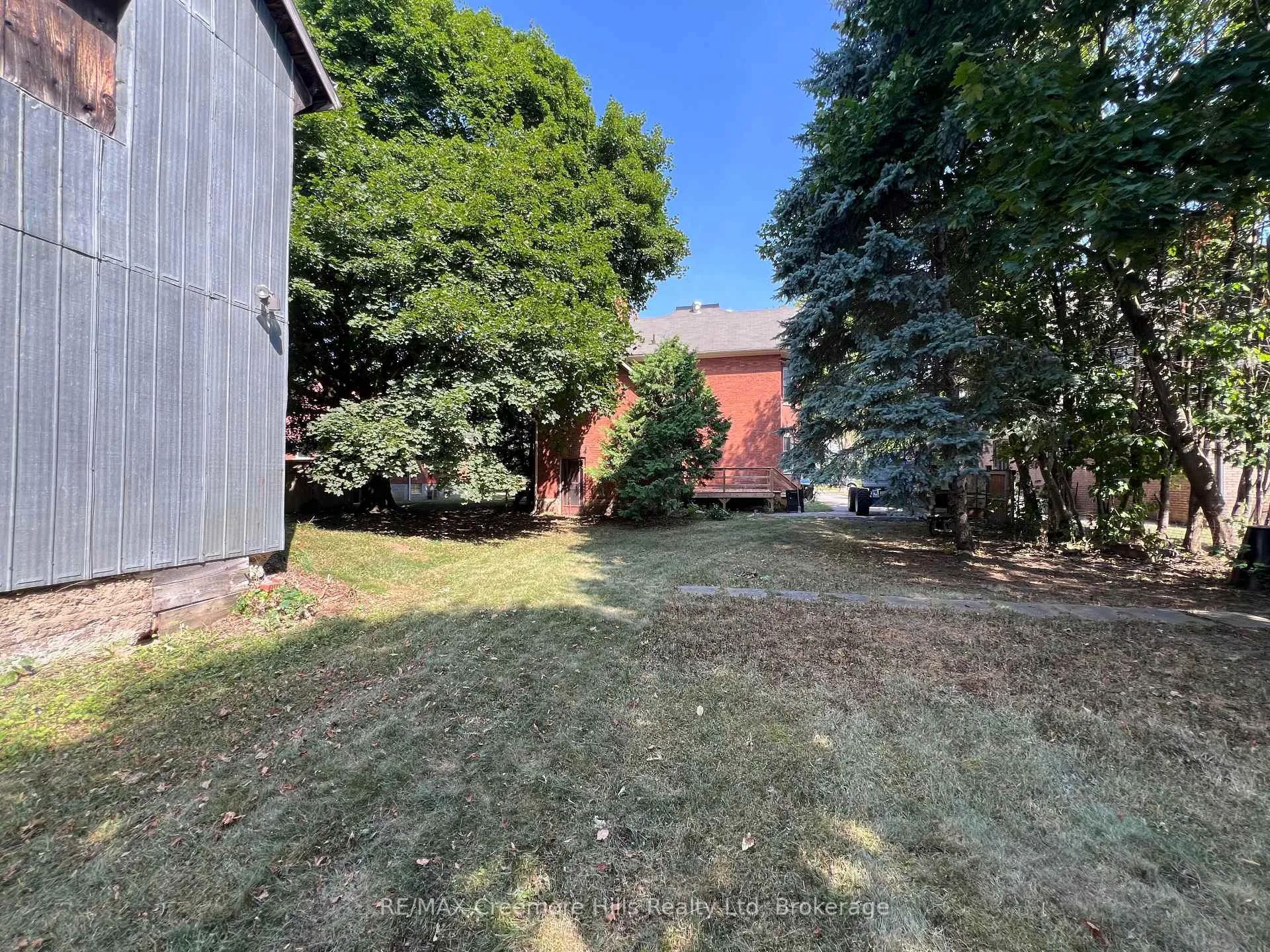 Photo 34 of 3 Wellington Street E, Clearview, Creemore — HOMEH