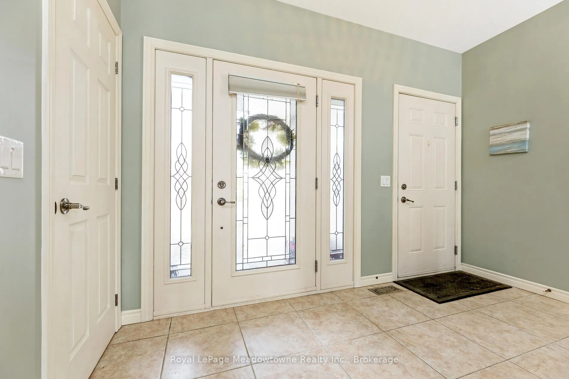 Photo 5 of 120 Gracehill Crescent, Hamilton, Freelton — HOMEH