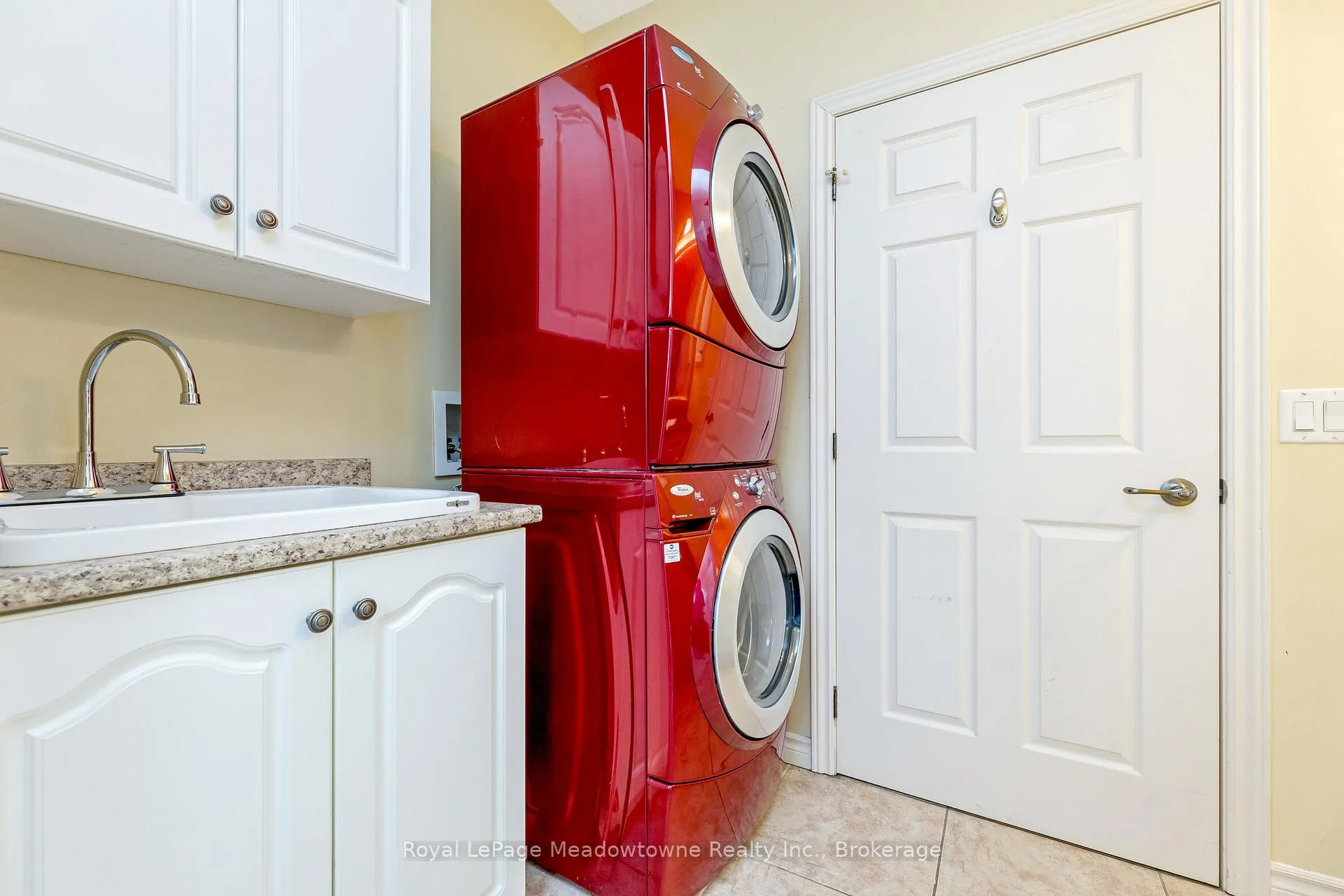 Photo 18 of 120 Gracehill Crescent, Hamilton, Freelton — HOMEH