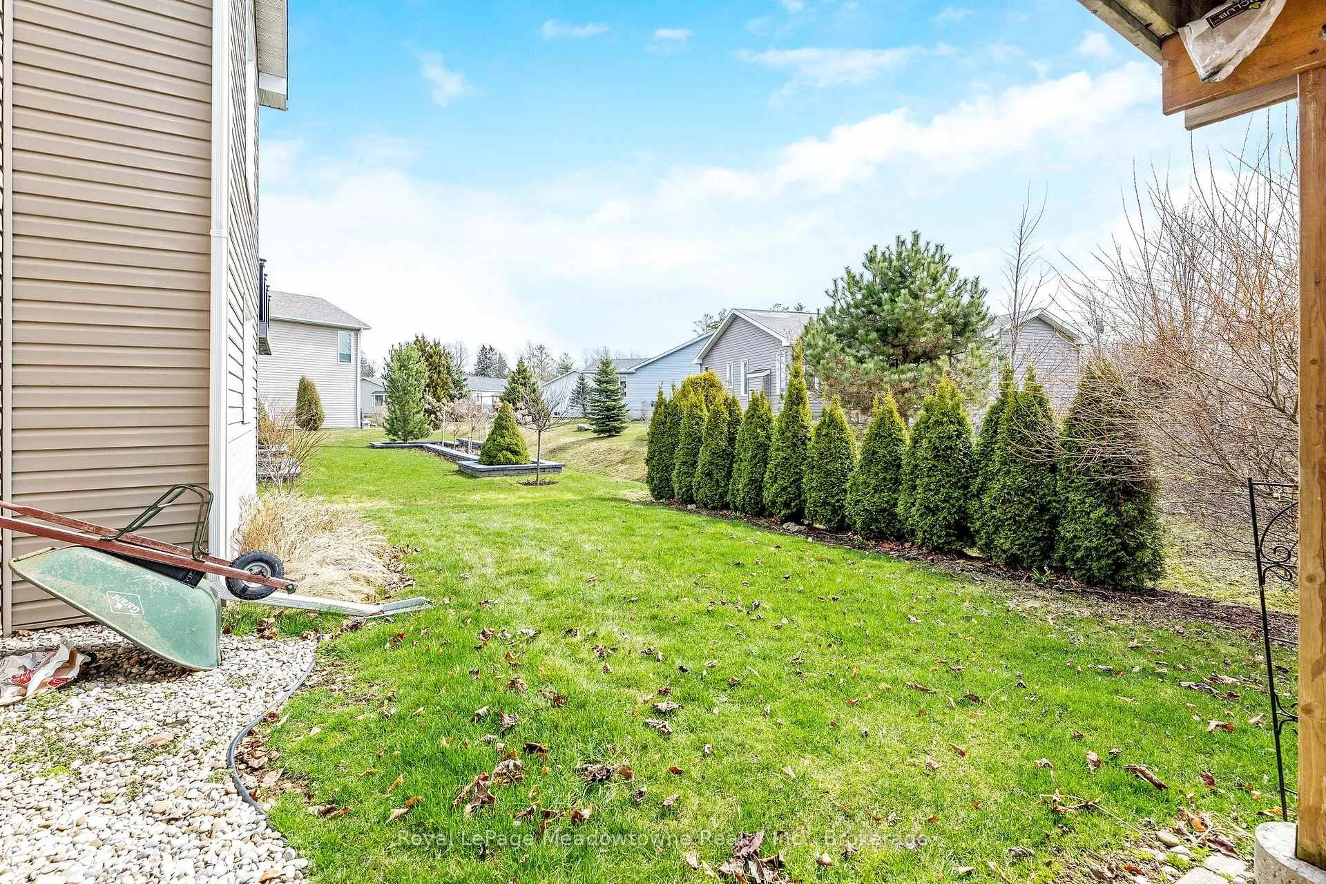 Photo 25 of 120 Gracehill Crescent, Hamilton, Freelton — HOMEH