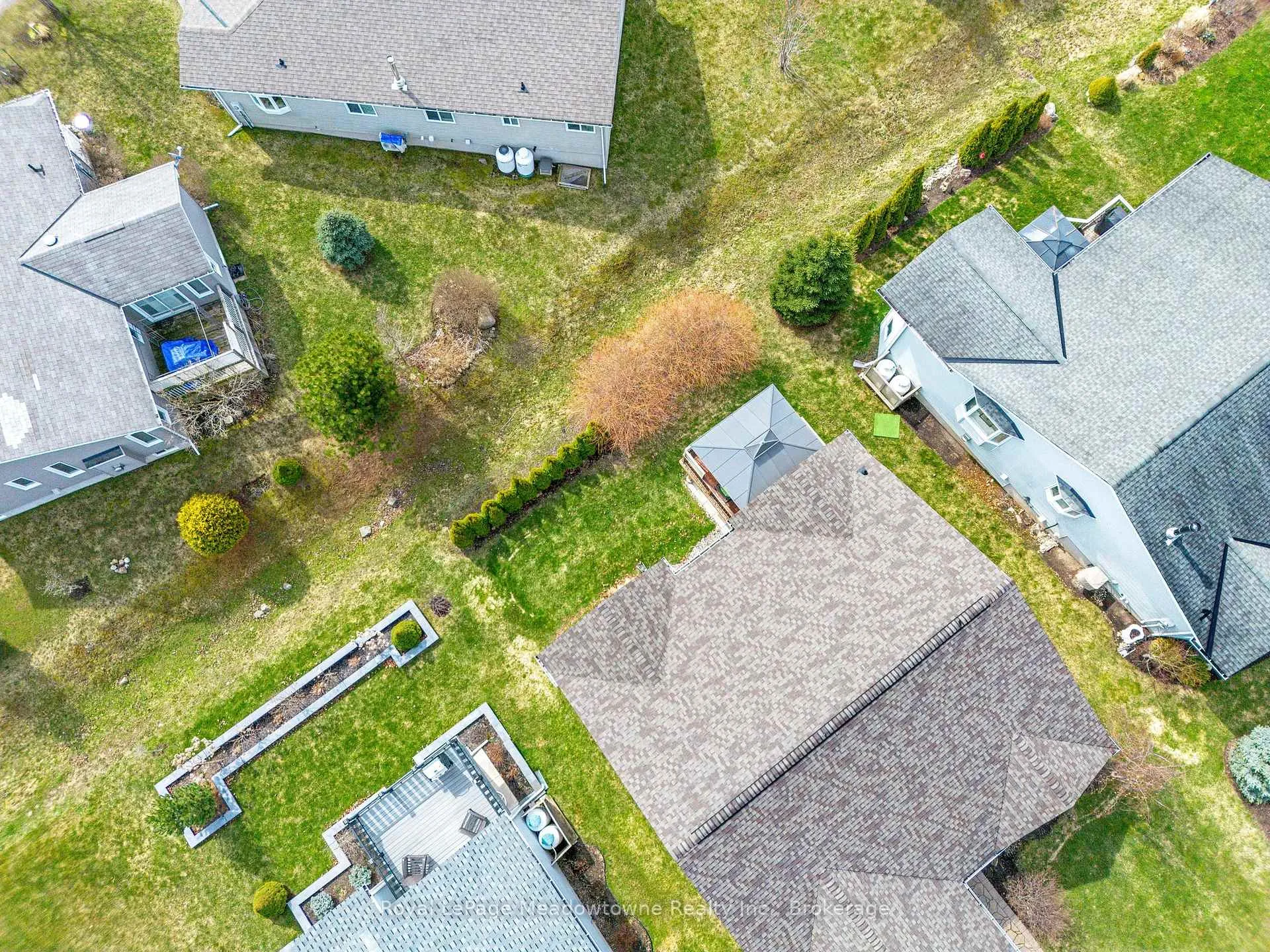 Photo 28 of 120 Gracehill Crescent, Hamilton, Freelton — HOMEH
