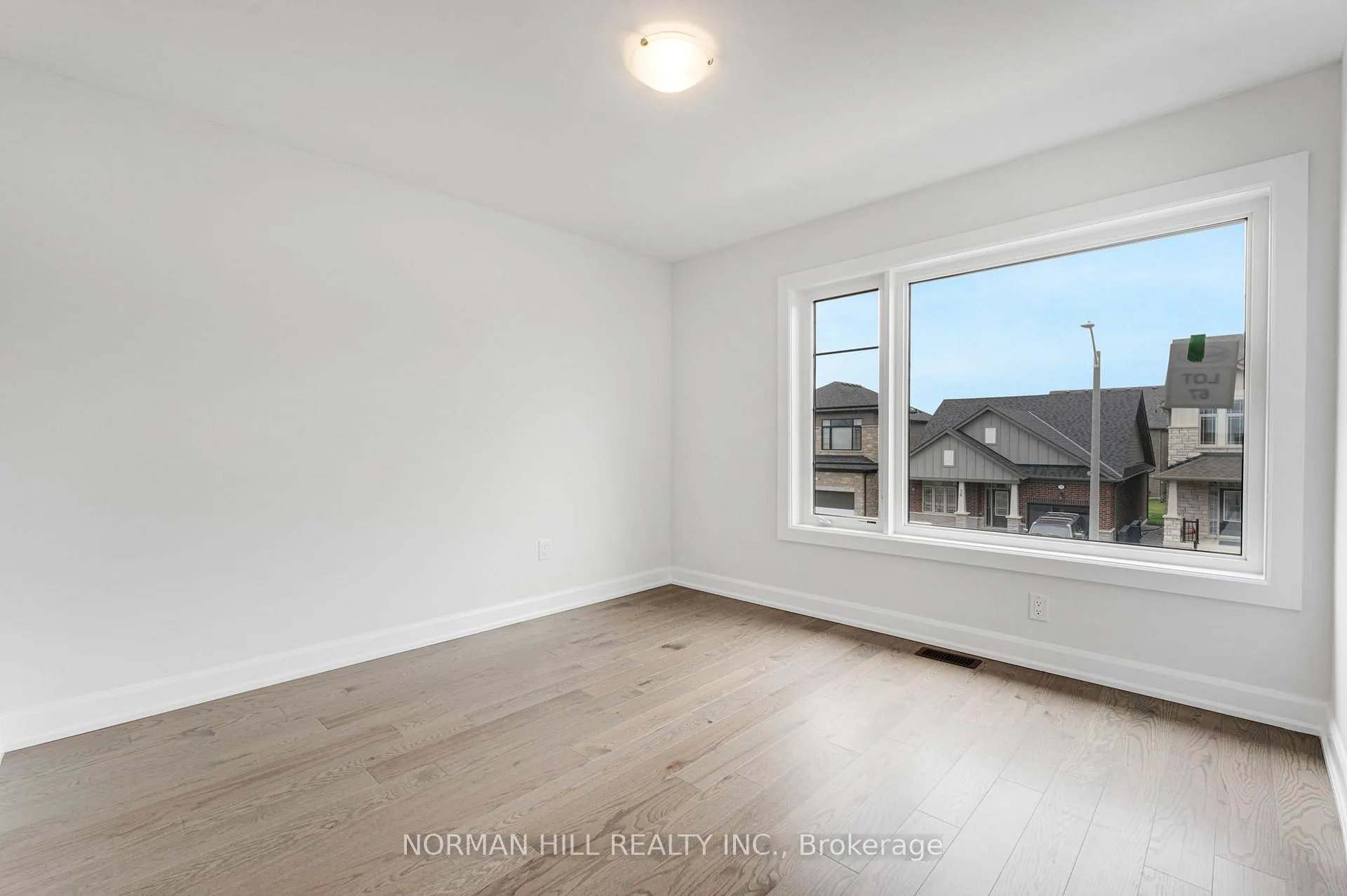 Photo 10 of 81 Midland Place, Welland, Hwy 406/Welland — HOMEH