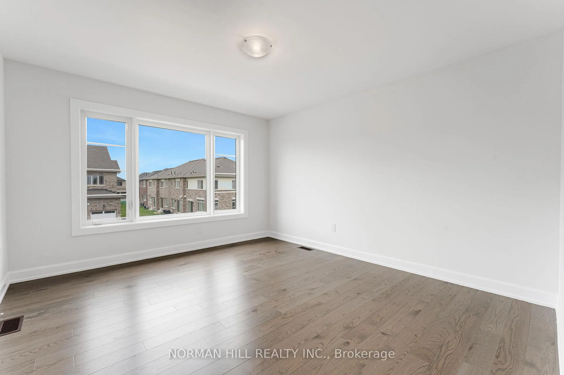 Photo 13 of 81 Midland Place, Welland, Hwy 406/Welland — HOMEH