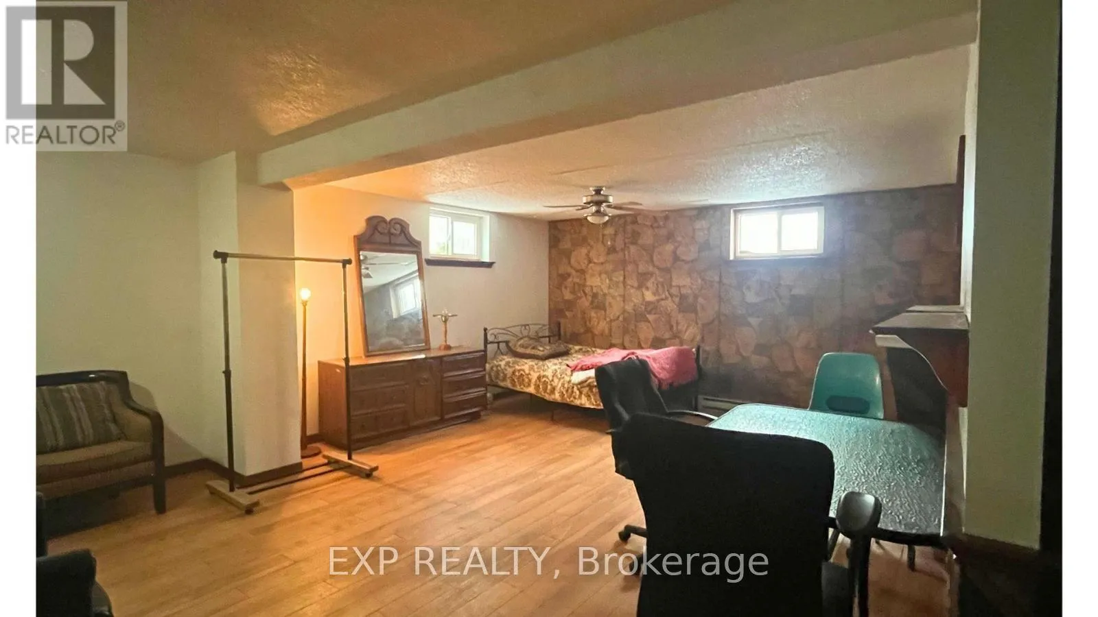 Photo 11 of 468 Northern Avenue E, Sault Ste Marie, Ward 3 — HOMEH