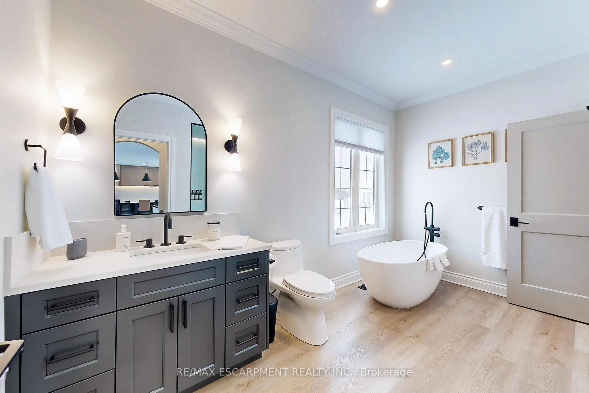 Photo 41 of 485 Concession 5 Road E, Hamilton, Waterdown — HOMEH