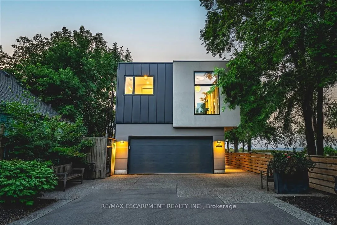 Photo 2 of 5 Dexter Avenue, Hamilton, Hamilton Beach — HOMEH