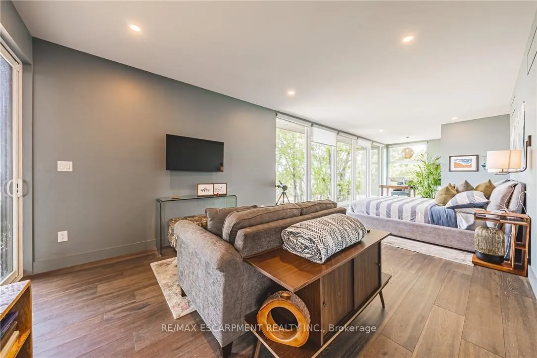 Photo 25 of 5 Dexter Avenue, Hamilton, Hamilton Beach — HOMEH