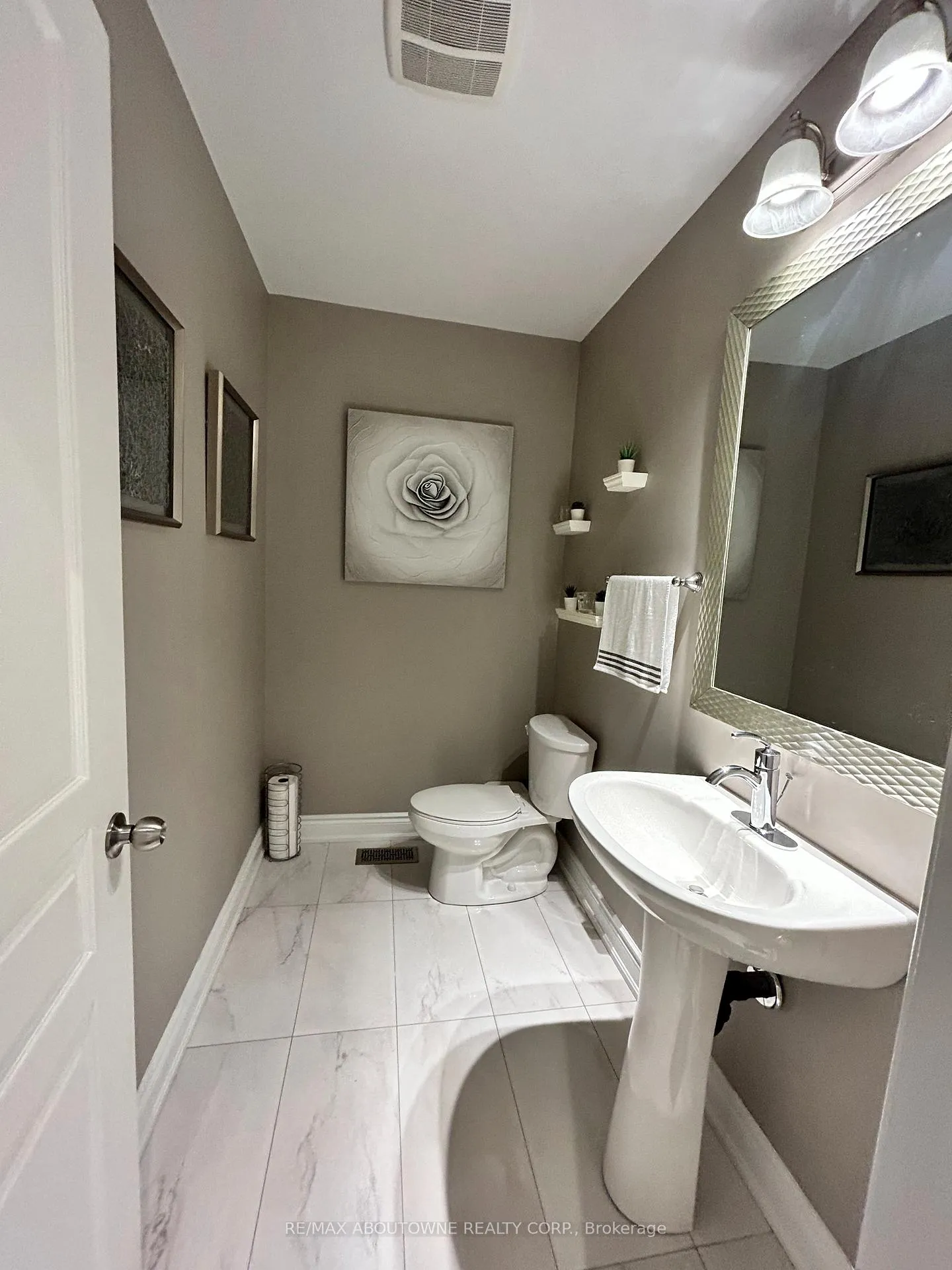 Photo 15 of 371 Hincks Drive, Milton, Clarke — HOMEH