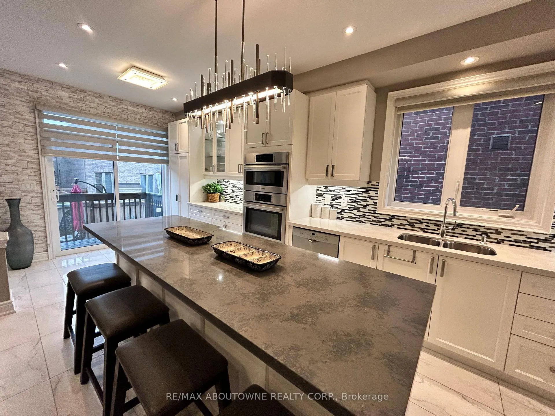 Photo 20 of 371 Hincks Drive, Milton, Clarke — HOMEH