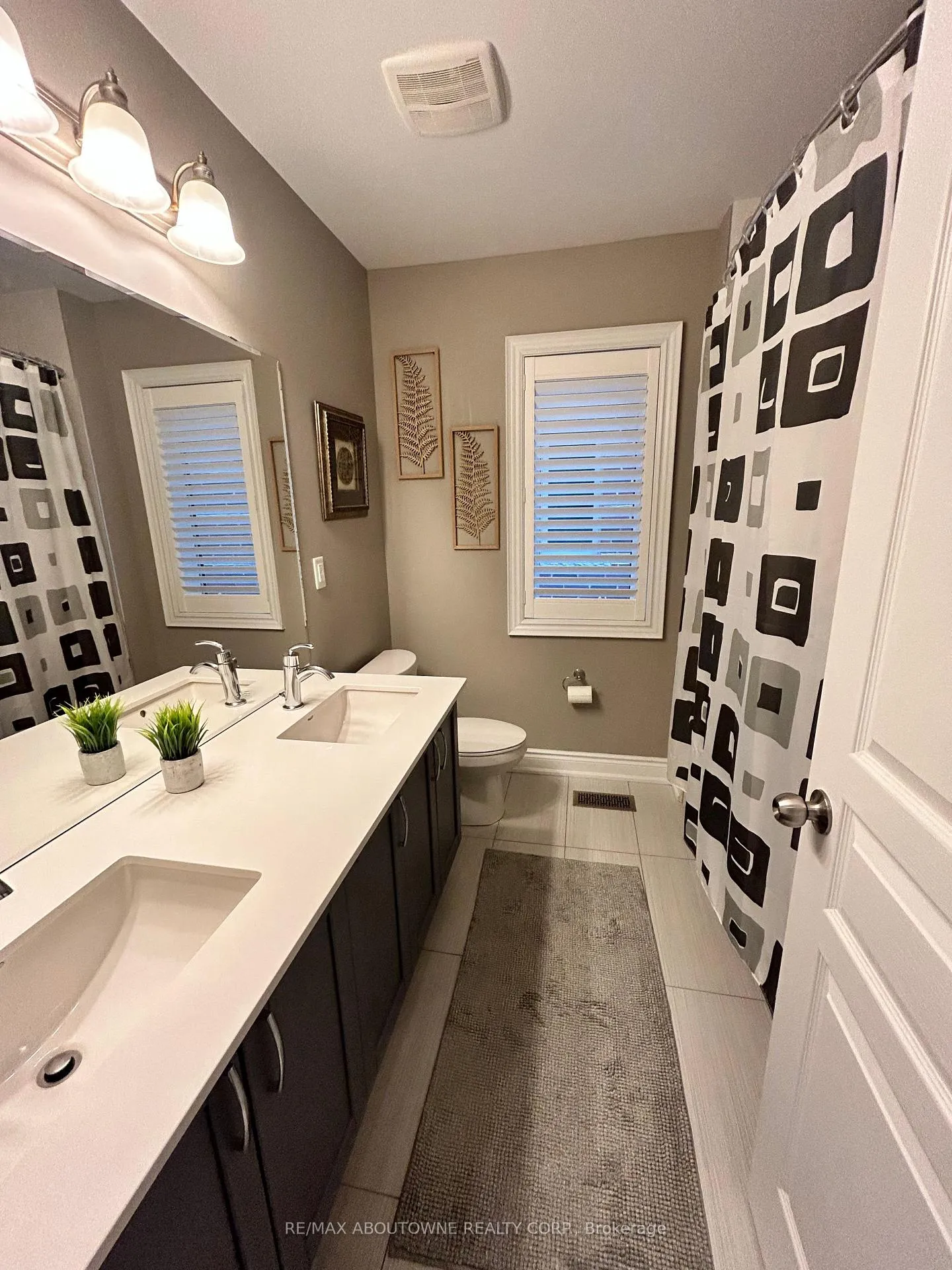 Photo 34 of 371 Hincks Drive, Milton, Clarke — HOMEH