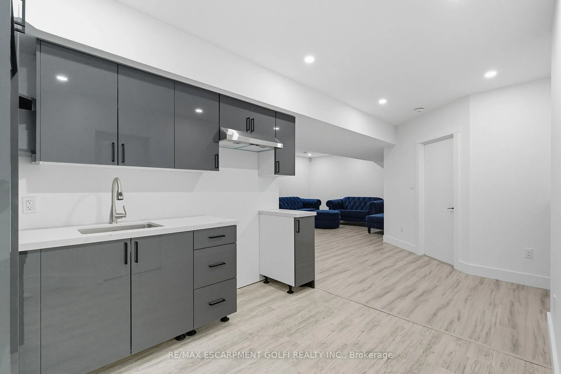 Photo 27 of 20 Ivy Crescent, Thorold, Confederation Heights — HOMEH