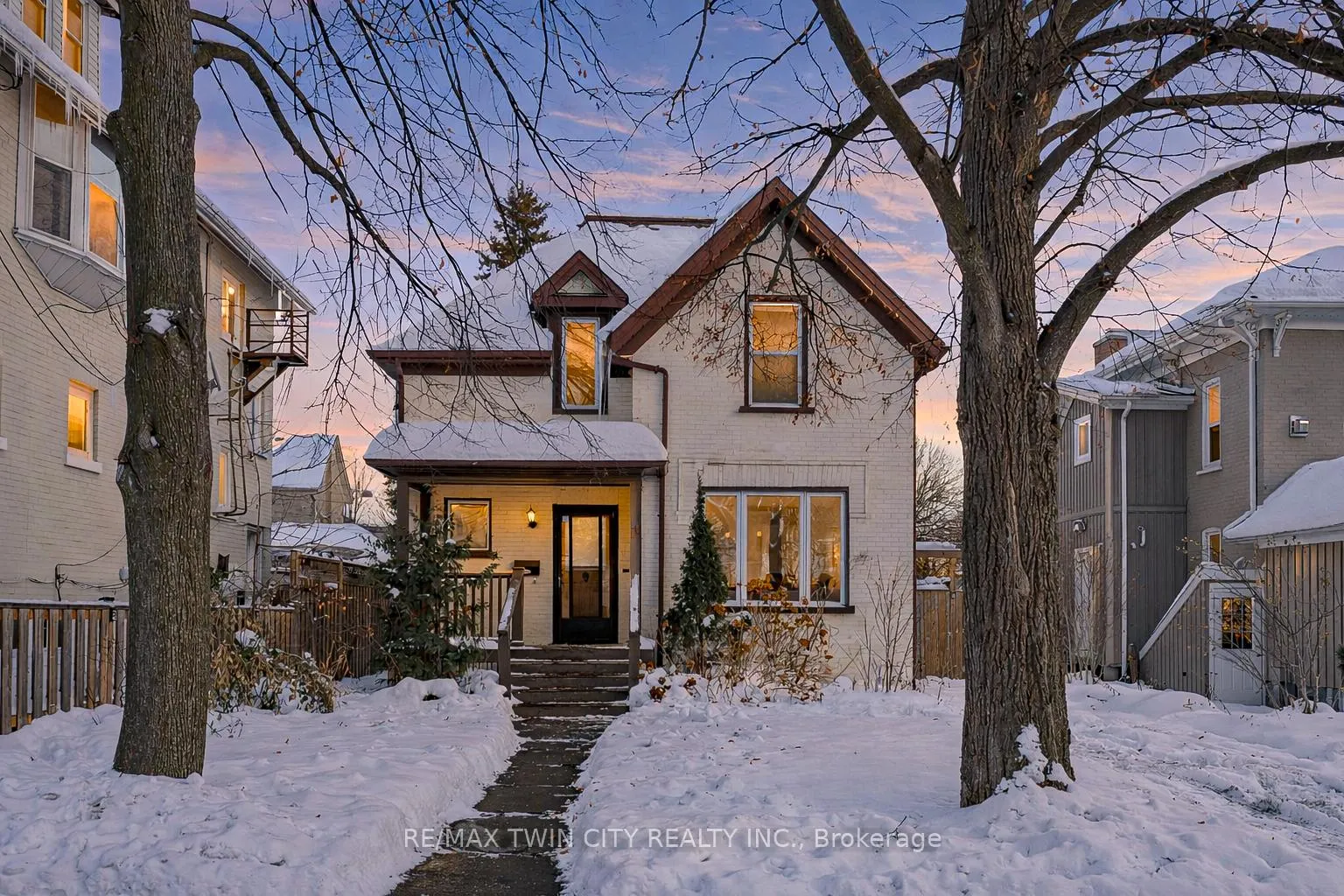 Front of 11 Heins Avenue