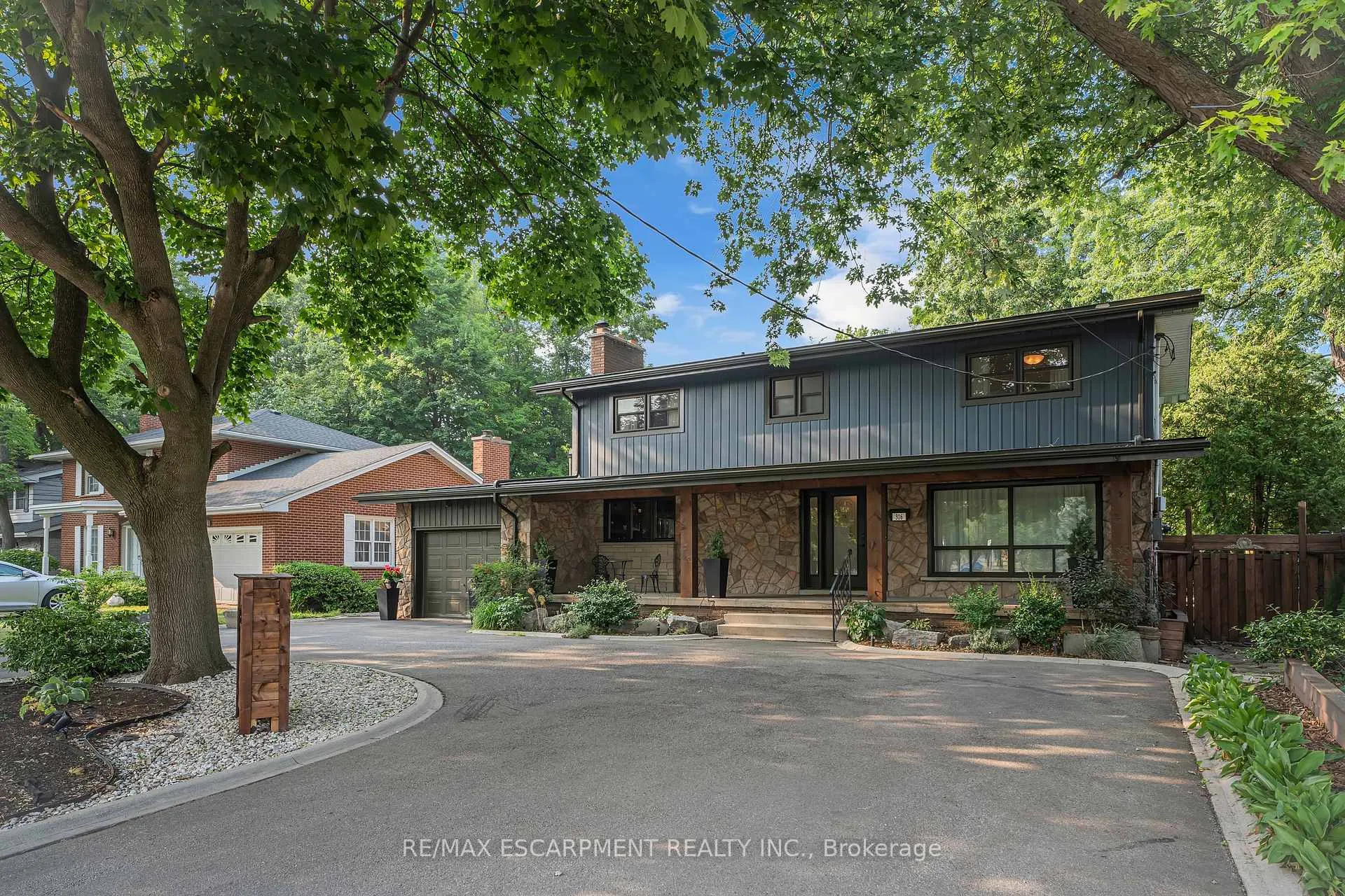 Photo 3 of 316 Fennell Avenue, Hamilton, Buchanan — HOMEH