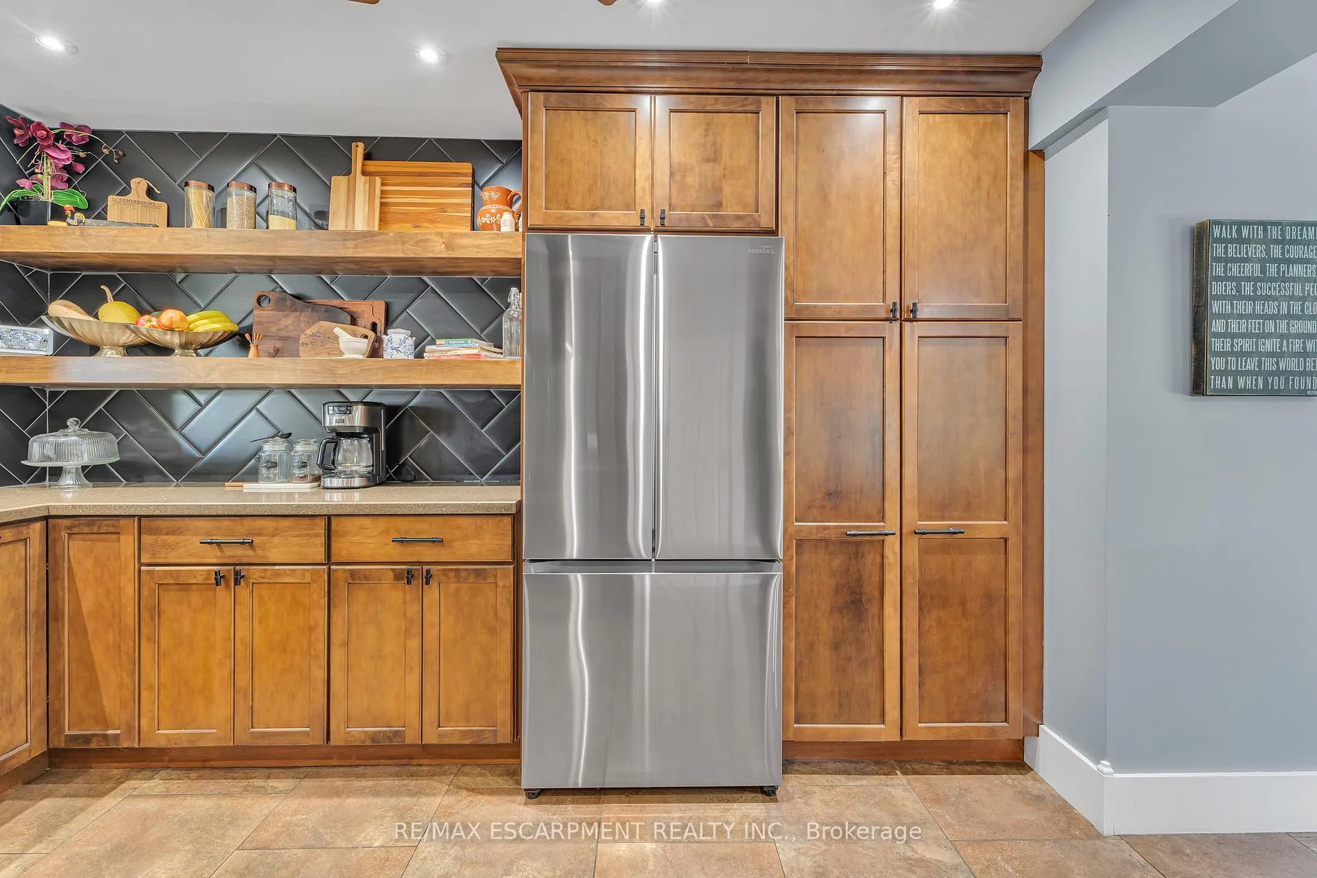 Photo 14 of 316 Fennell Avenue, Hamilton, Buchanan — HOMEH