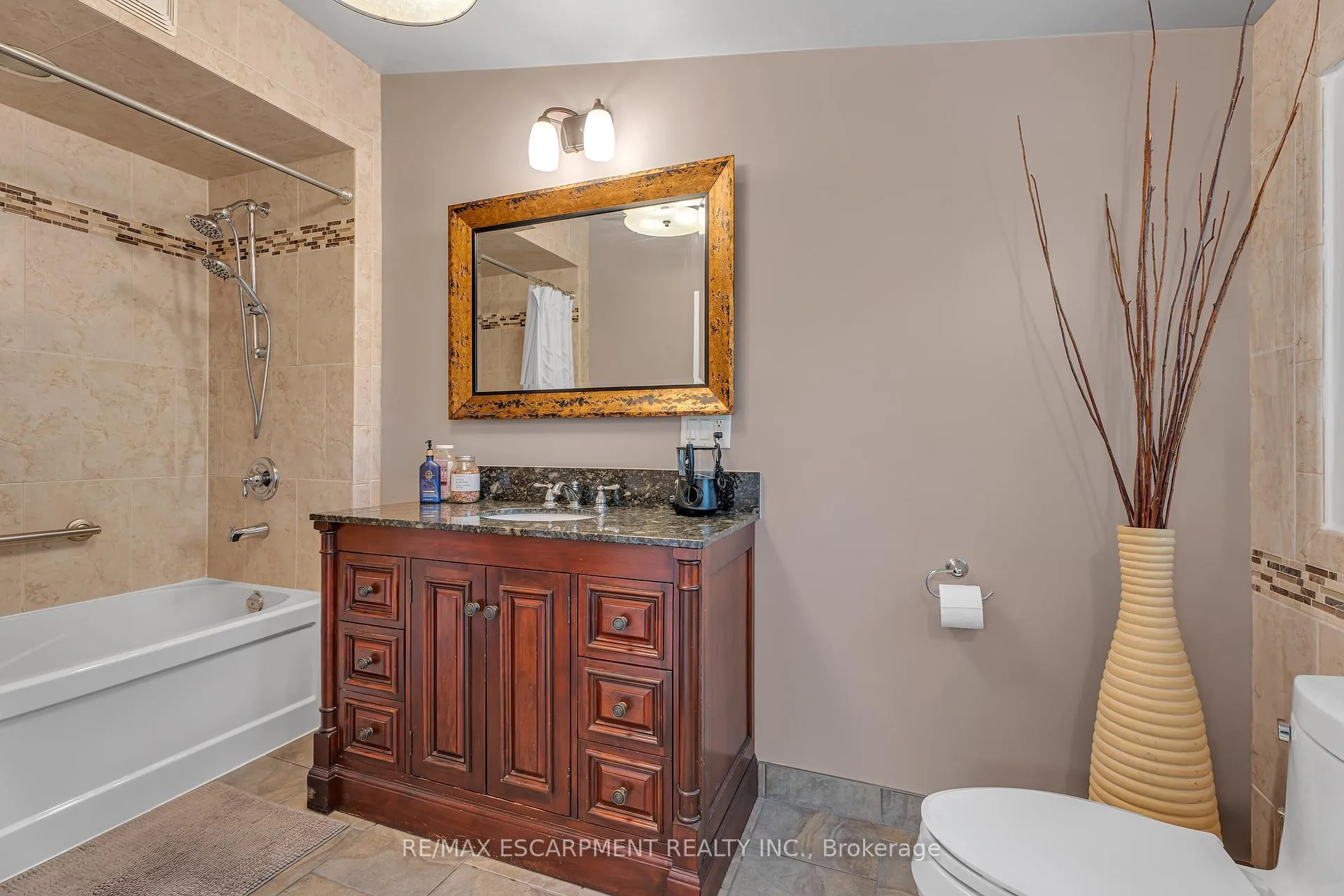 Photo 30 of 316 Fennell Avenue, Hamilton, Buchanan — HOMEH