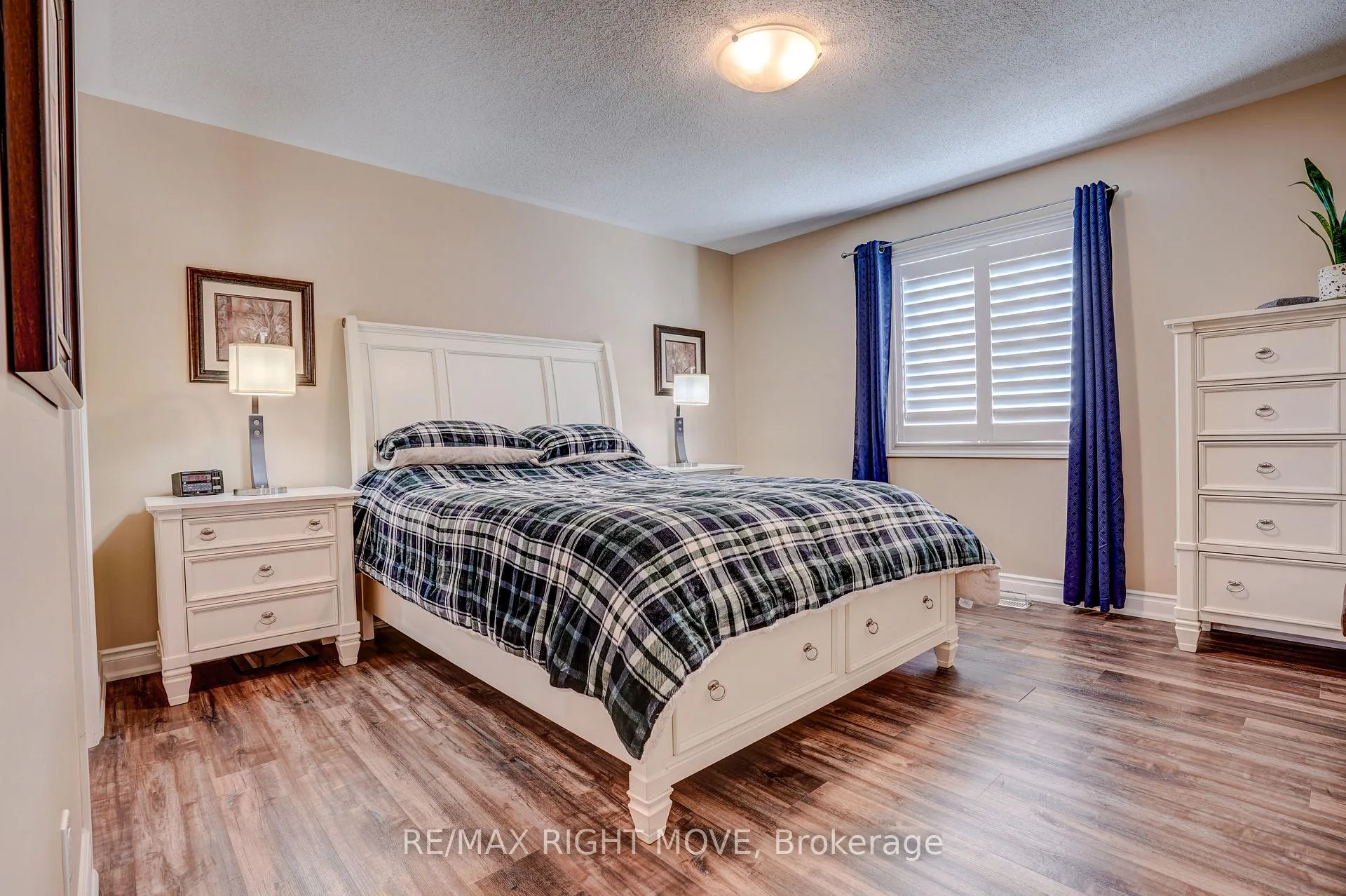 Photo 14 of 23 Sinclair Crescent, Ramara, Atherley — HOMEH