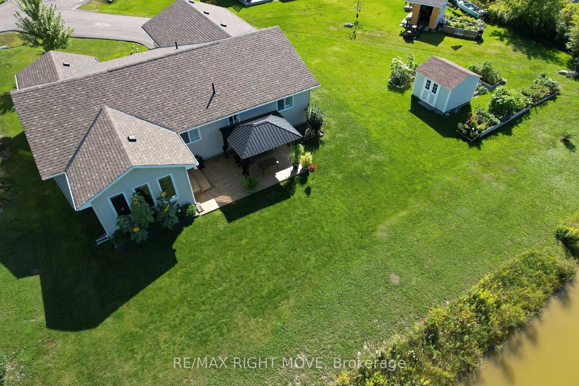 Photo 23 of 23 Sinclair Crescent, Ramara, Atherley — HOMEH